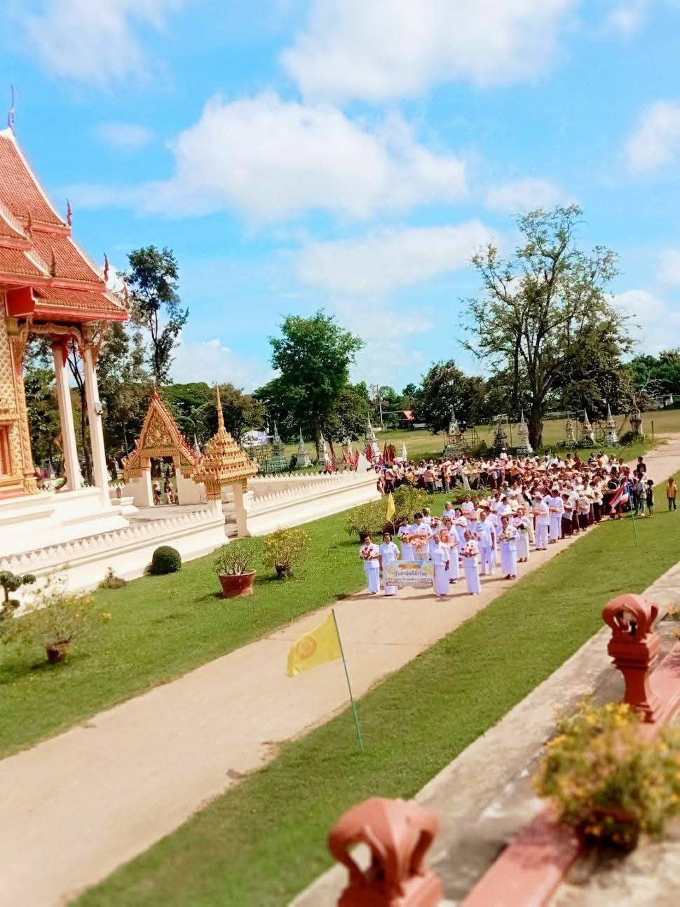 ภาพร่วมขบวนกฐินวัดโคกเหล็ก