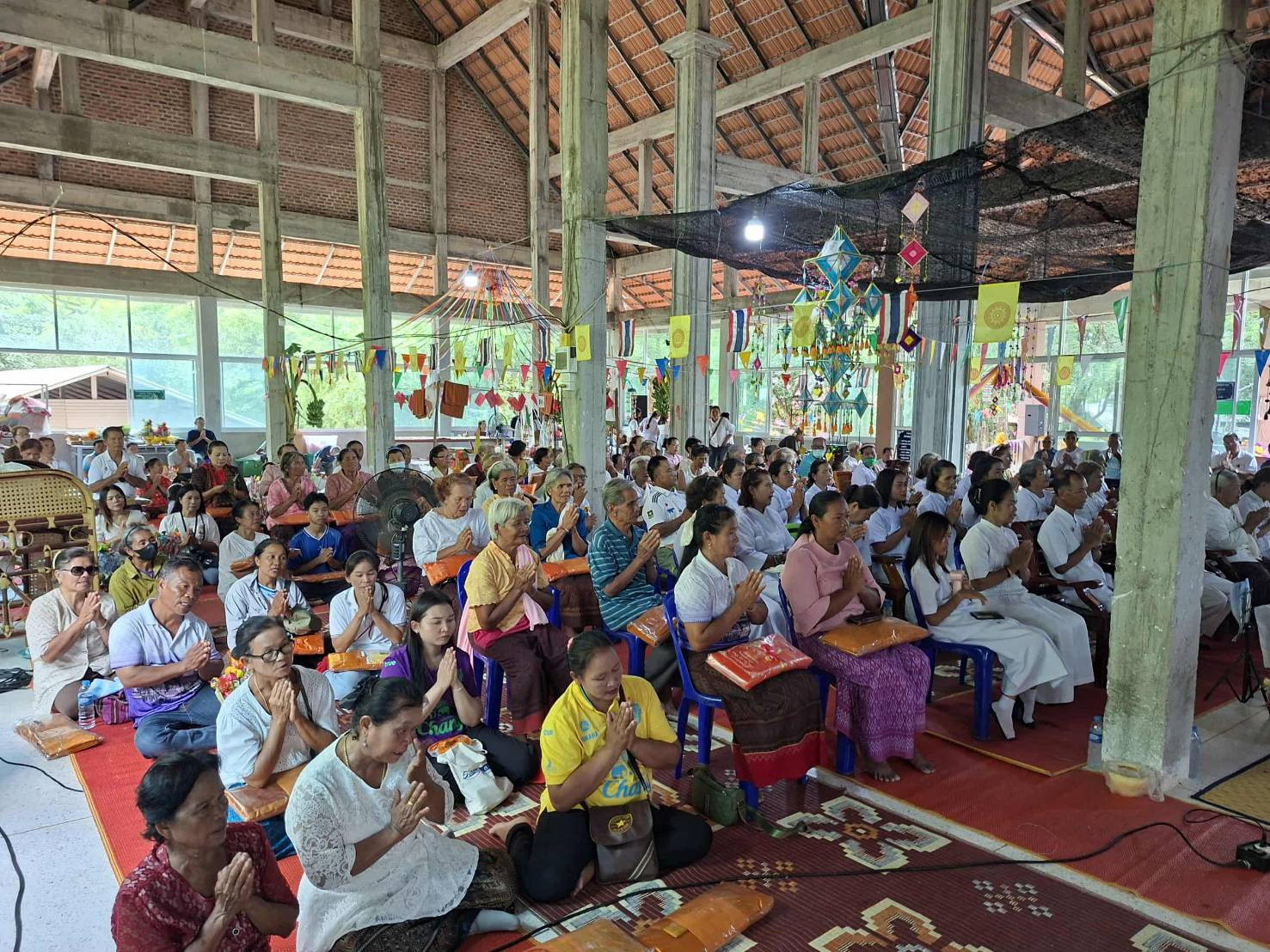 ภาพร่วมพิธีกรรมวัดเมืองฝ้าย (ธรรมสถานเมืองฝ้าย)