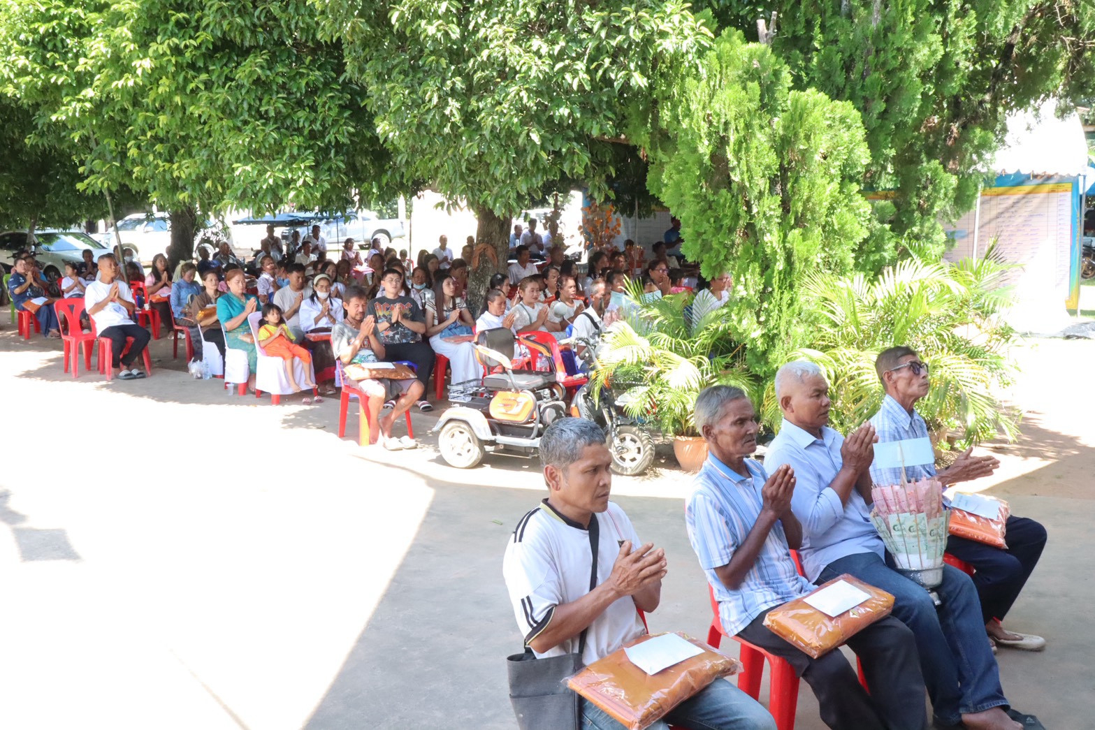 ภาพร่วมพิธีกรรมวัดปานจัยนาราม