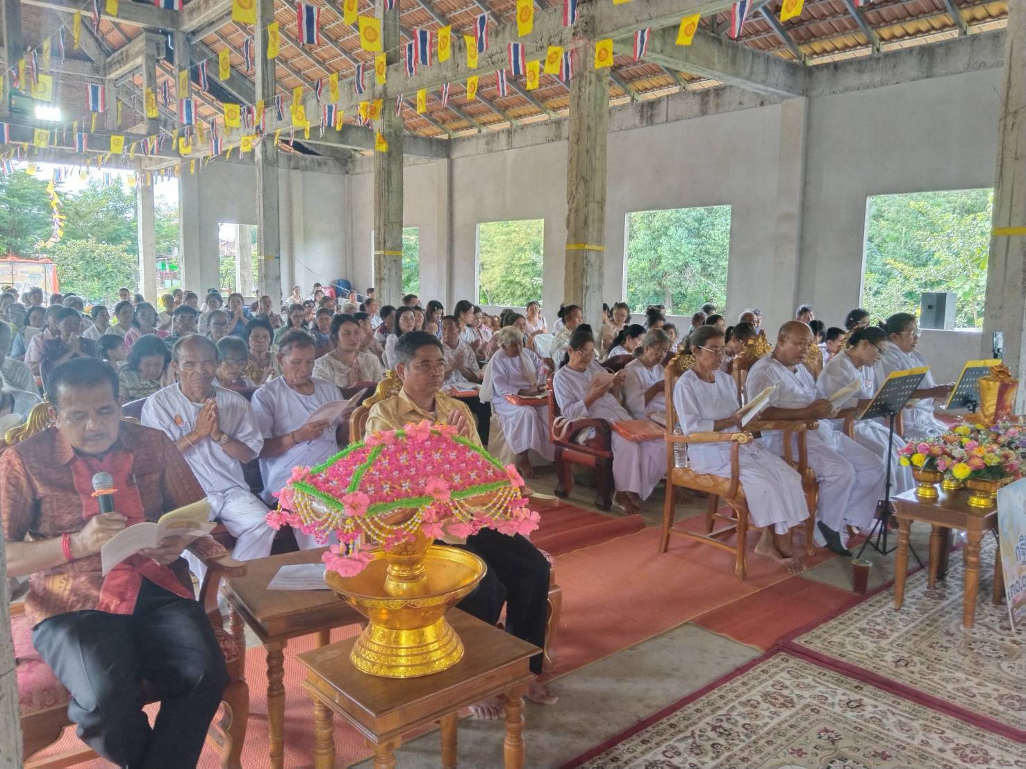 ภาพร่วมพิธีกรรมวัดโคกเพชร