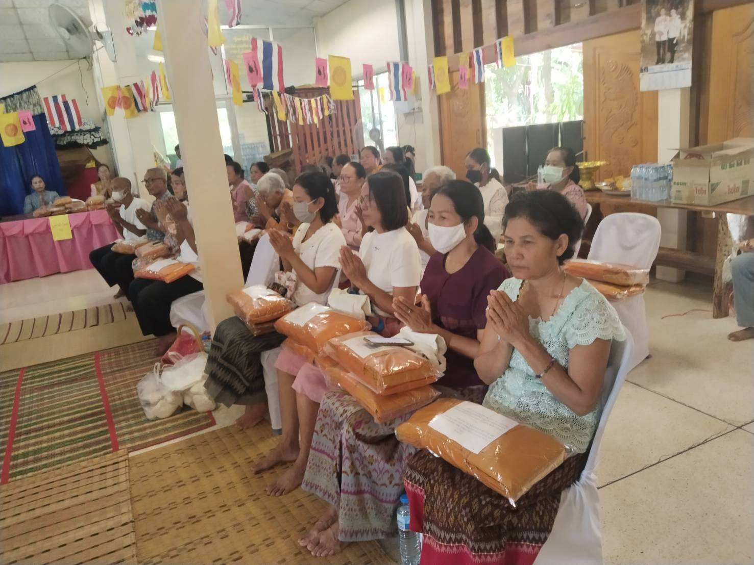 ภาพร่วมพิธีกรรมวัดระเบิกสามัคคีธรรม