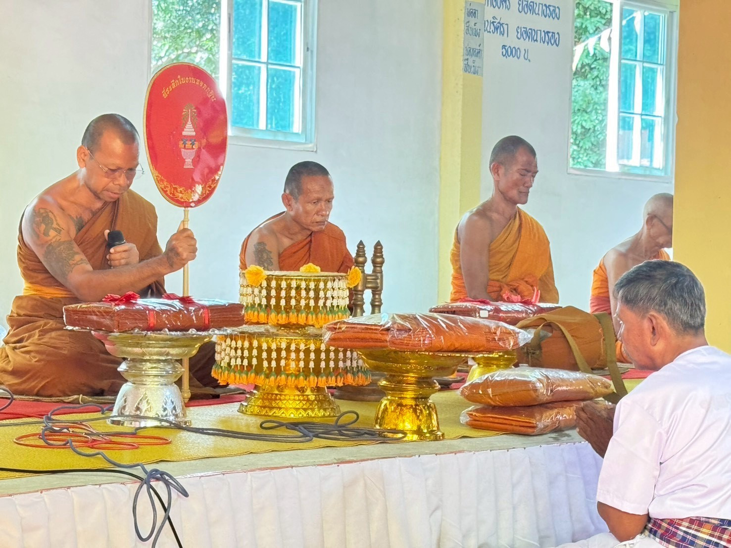 ภาพร่วมพิธีกรรมวัดหนองตาเยา