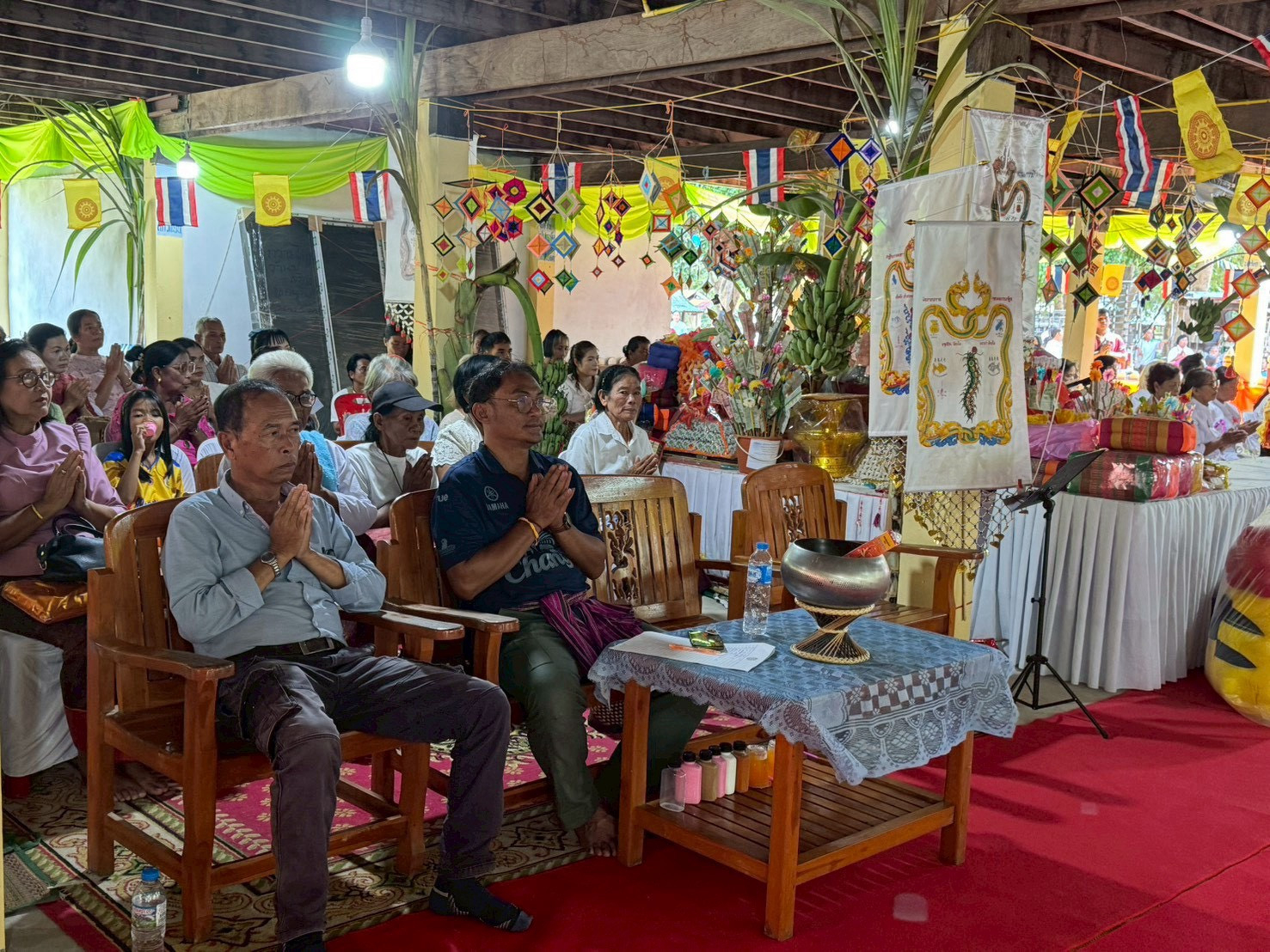 ภาพร่วมพิธีกรรมวัดหนองตาเยา