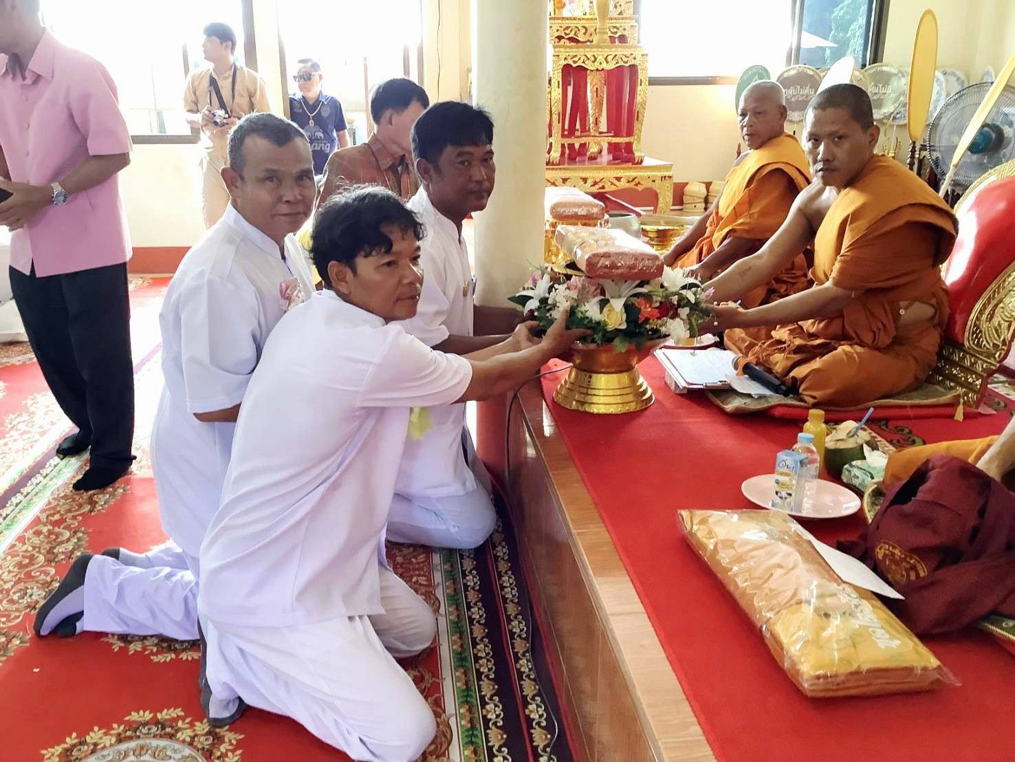 ภาพร่วมพิธีกรรมวัดหนองตาด