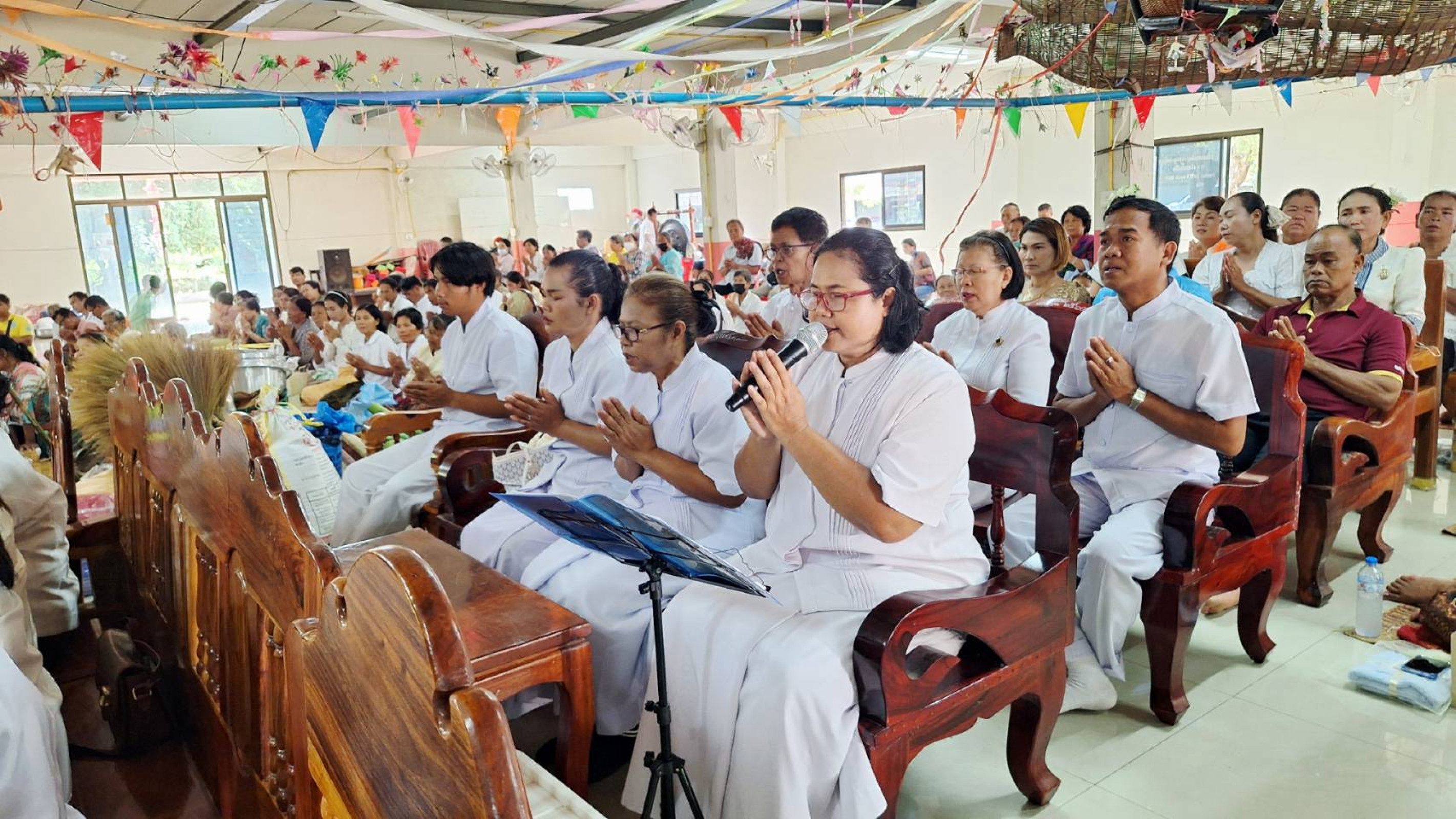 ภาพร่วมพิธีกรรมที่พักสงฆ์วัดป่าบุขี้เหล็ก