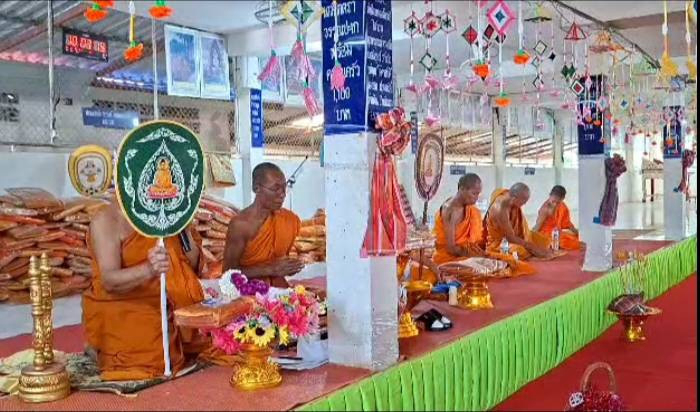 ภาพร่วมพิธีกรรมวัดสระมะค่า
