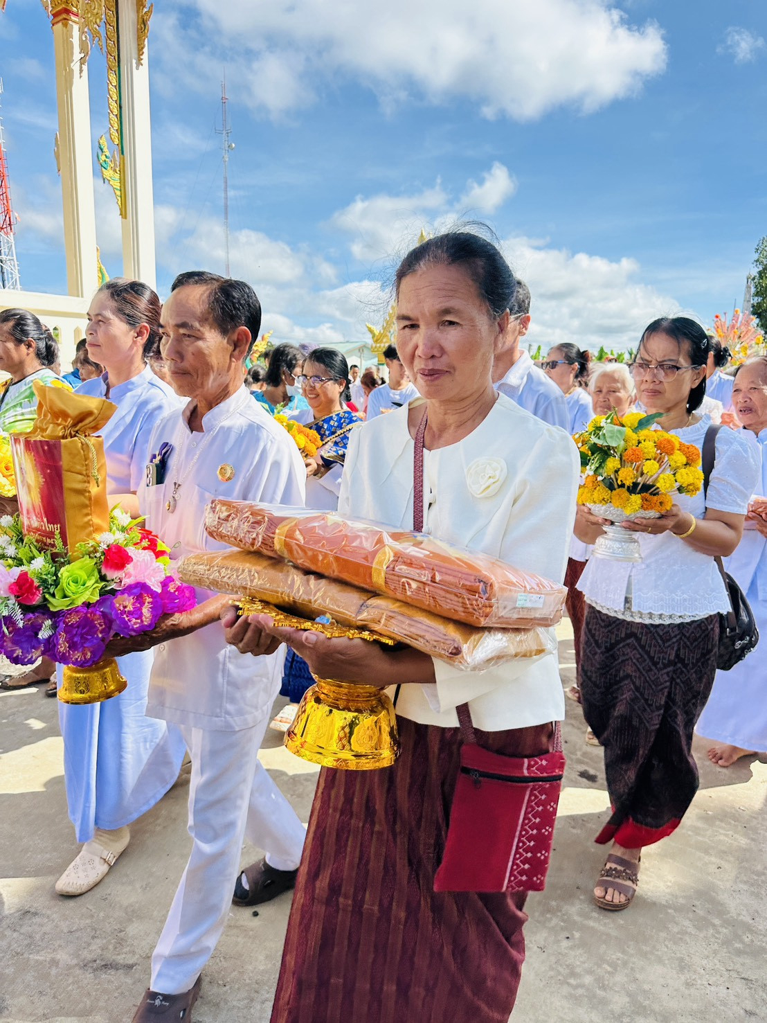 ภาพร่วมพิธีกรรมวัดป่าโนนสุวรรณ