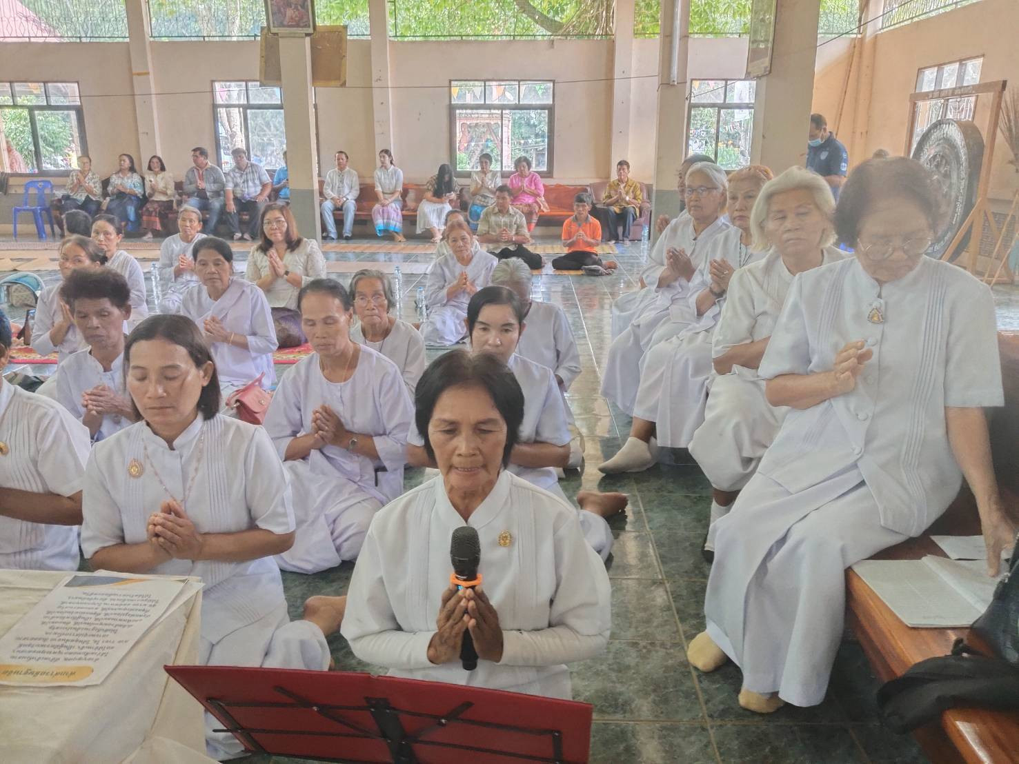 ภาพกล่าวคำถวายกฐินวัดโคกสมบูรณ์