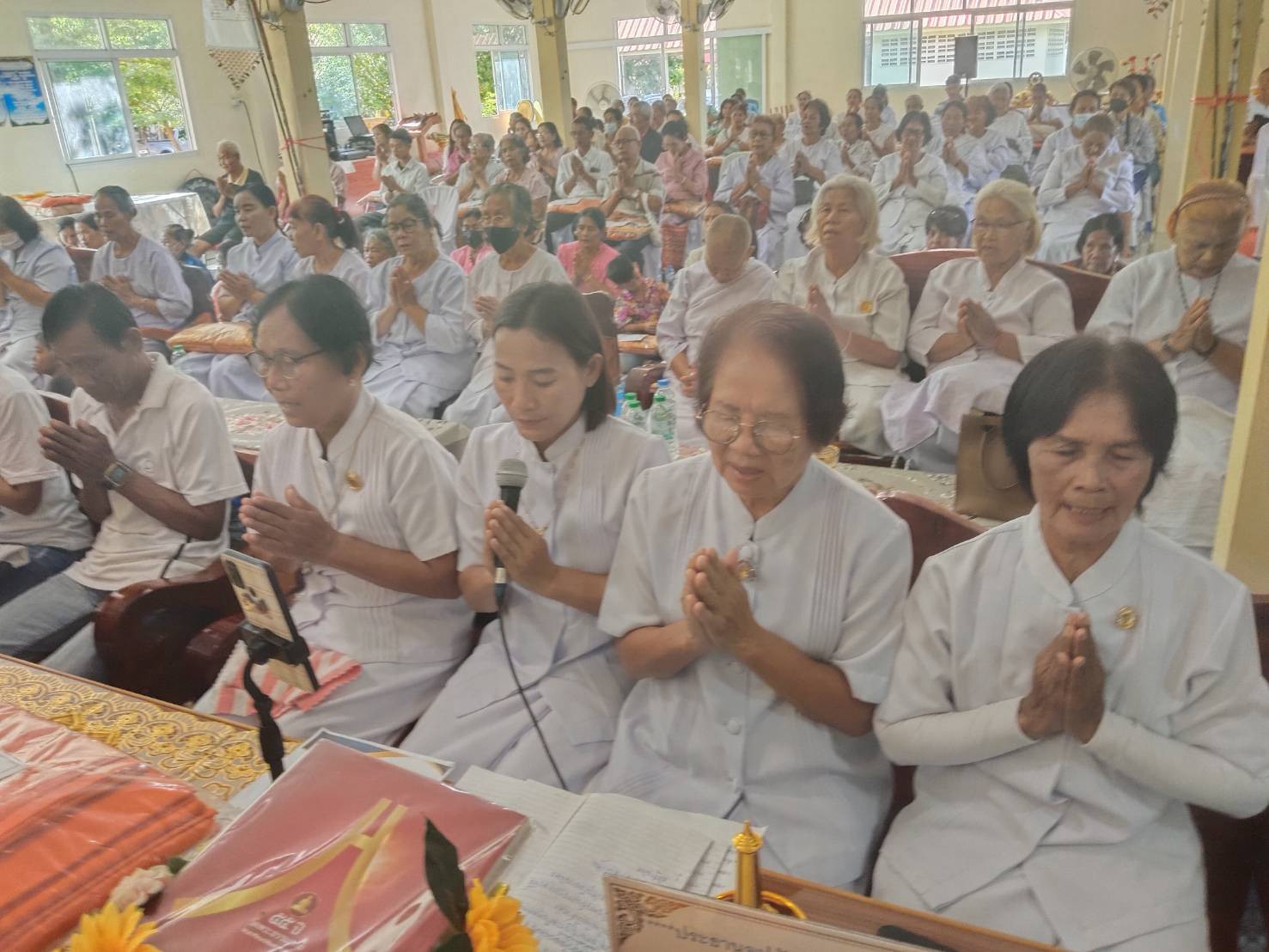 ภาพกล่าวคำถวายกฐินวัดทุ่งไผ่