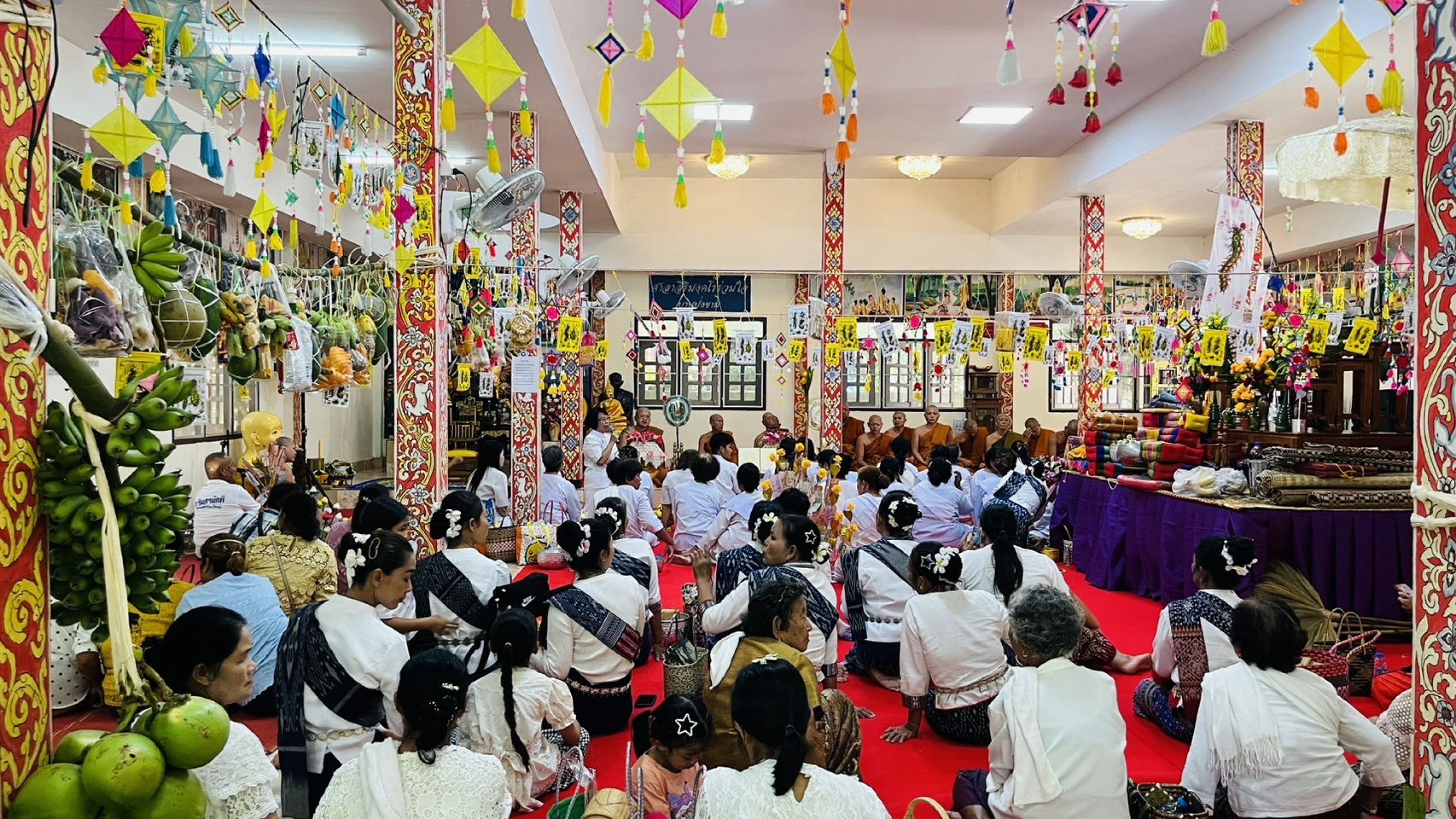 ภาพร่วมพิธีกรรมวัดป่าป่งขาม