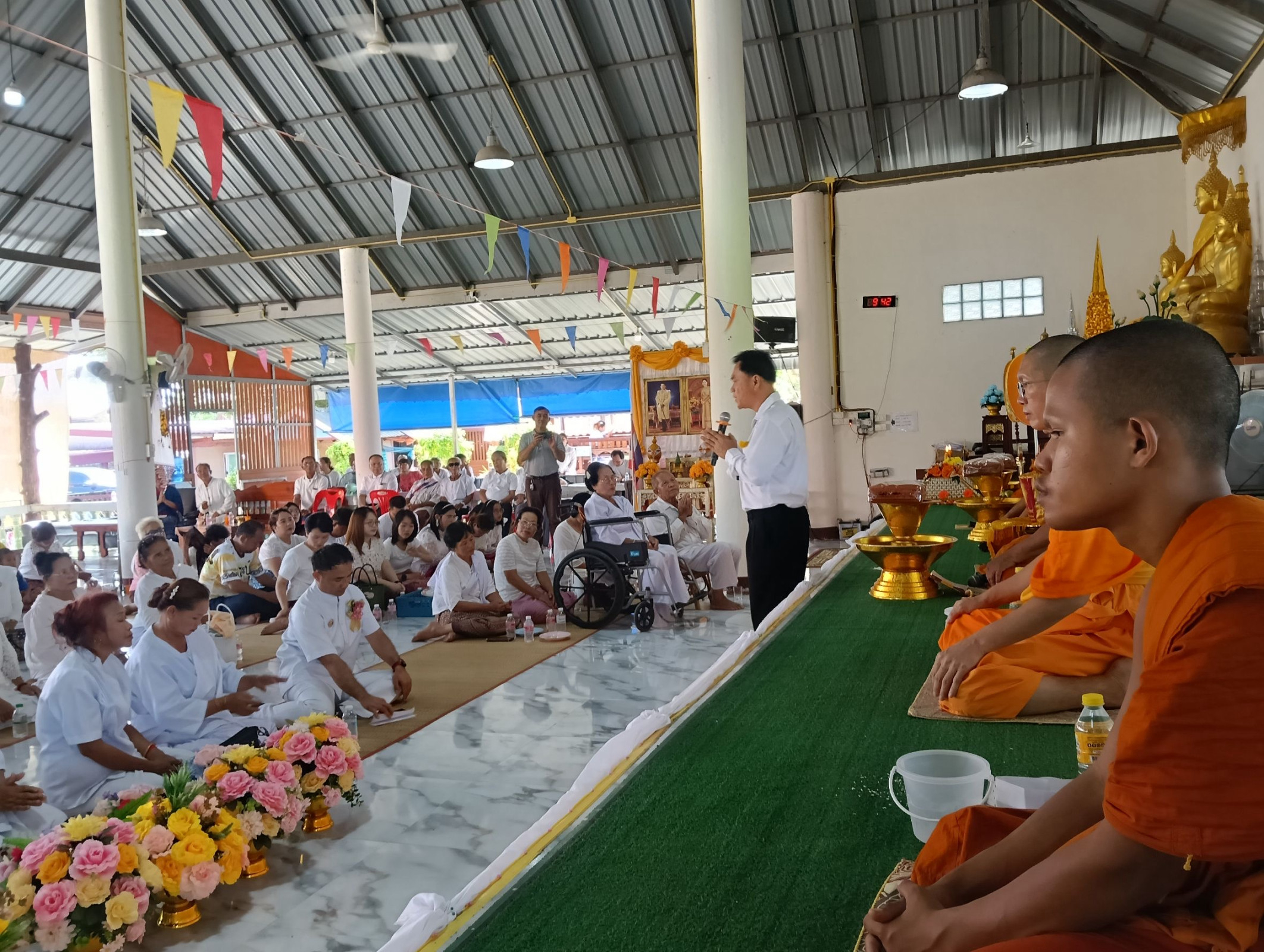 ภาพร่วมพิธีกรรมวัดโพธิ์ศรีแดง