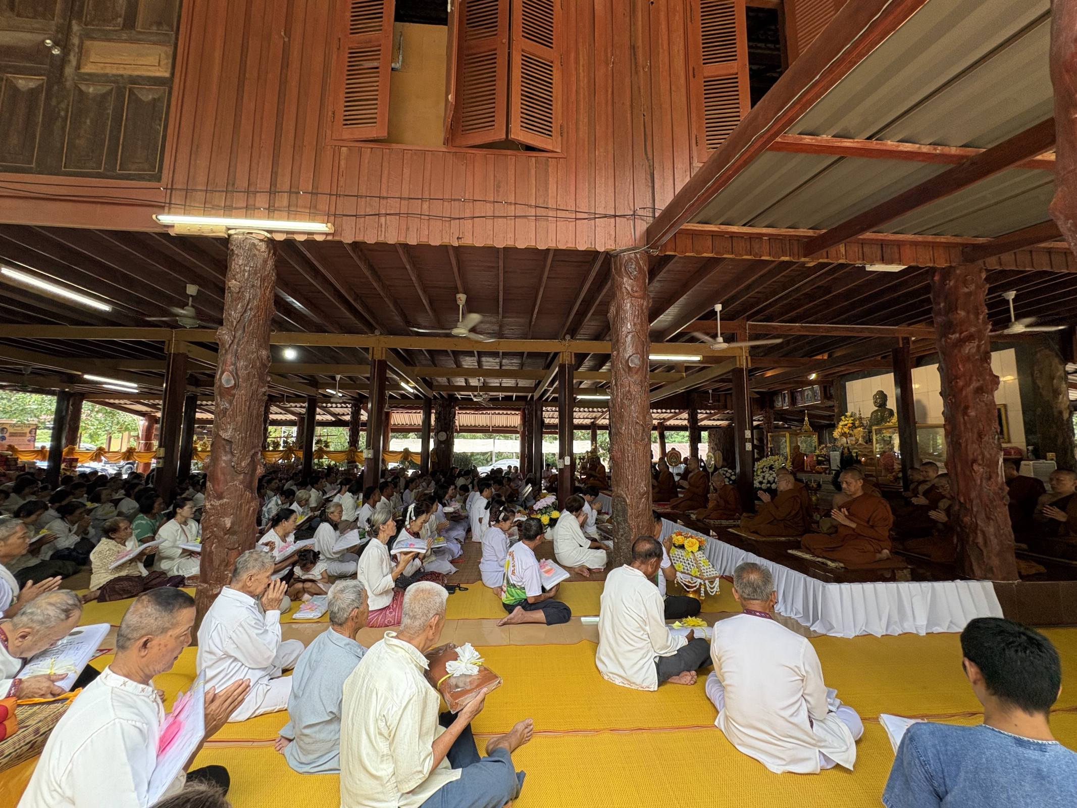 ภาพร่วมพิธีกรรมวัดป่าสุภัททาราม