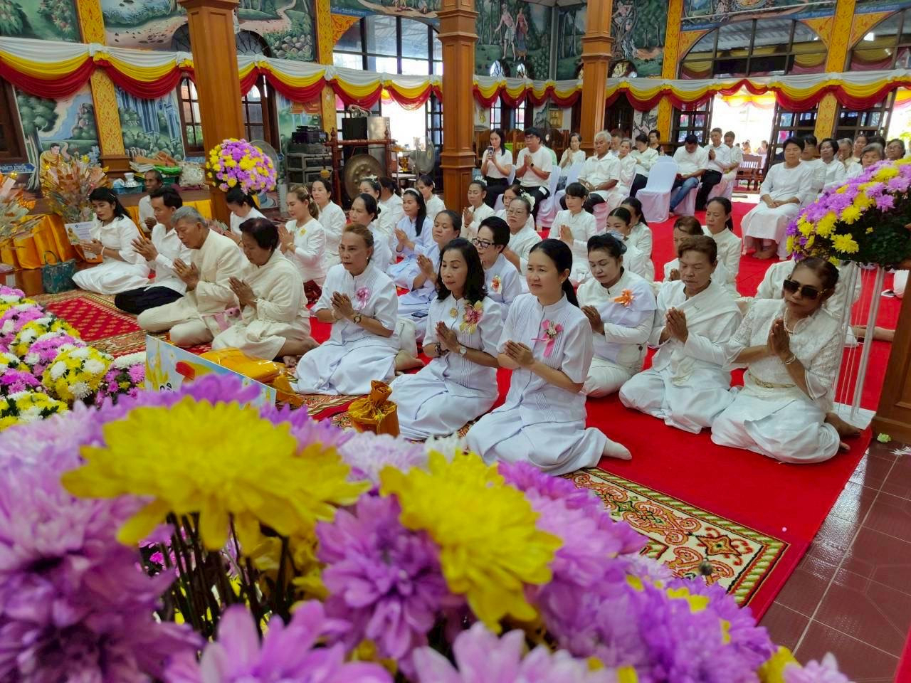 ภาพร่วมพิธีกรรมวัดแจ้ง