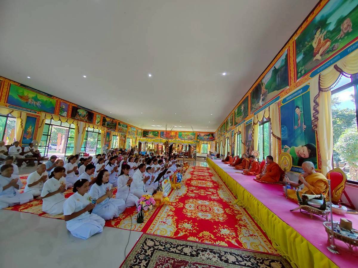 ภาพร่วมพิธีกรรมวัดเหล่าต้นยม