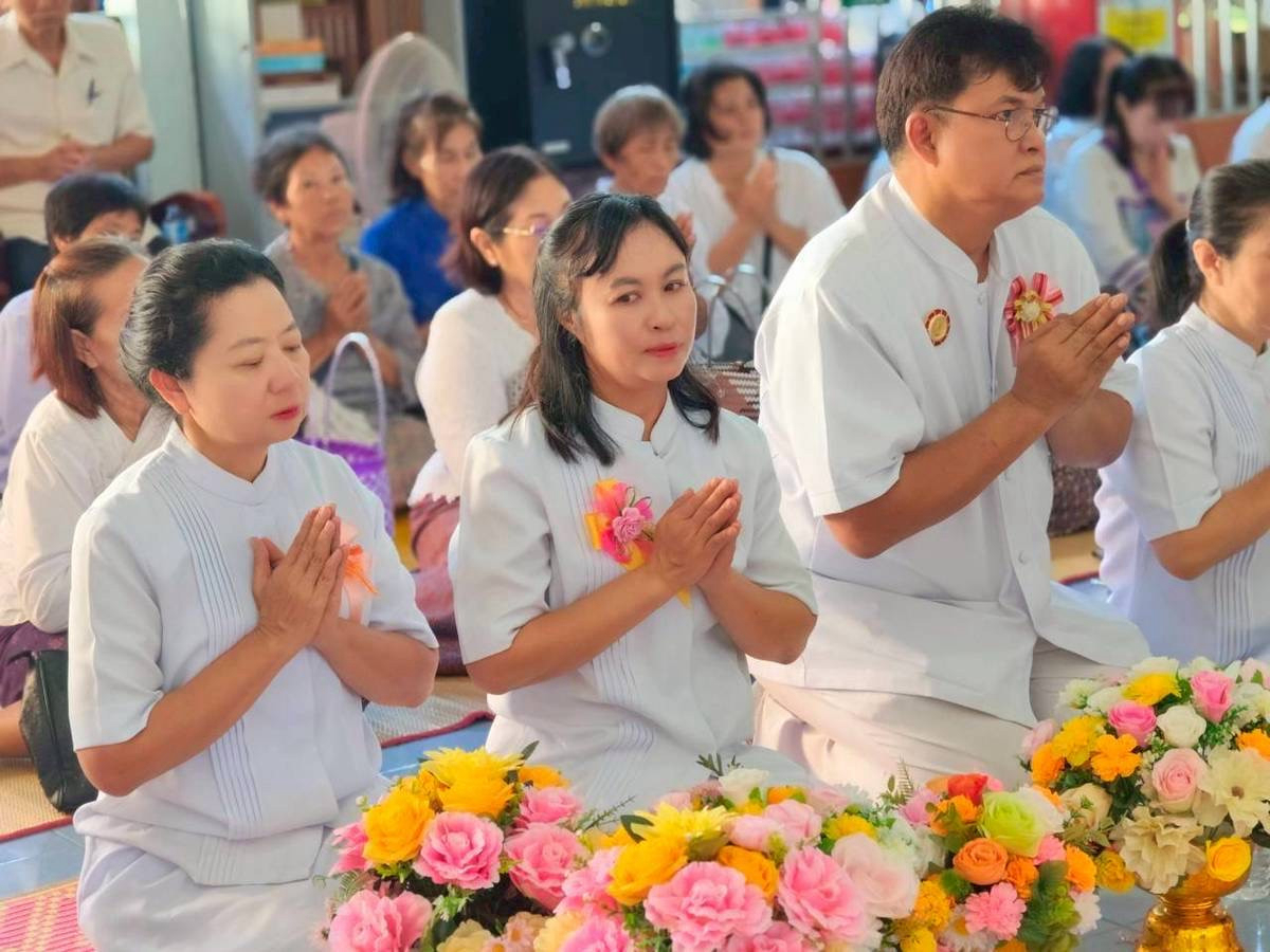 ภาพร่วมพิธีกรรมที่พักสงฆ์หนองสีดา