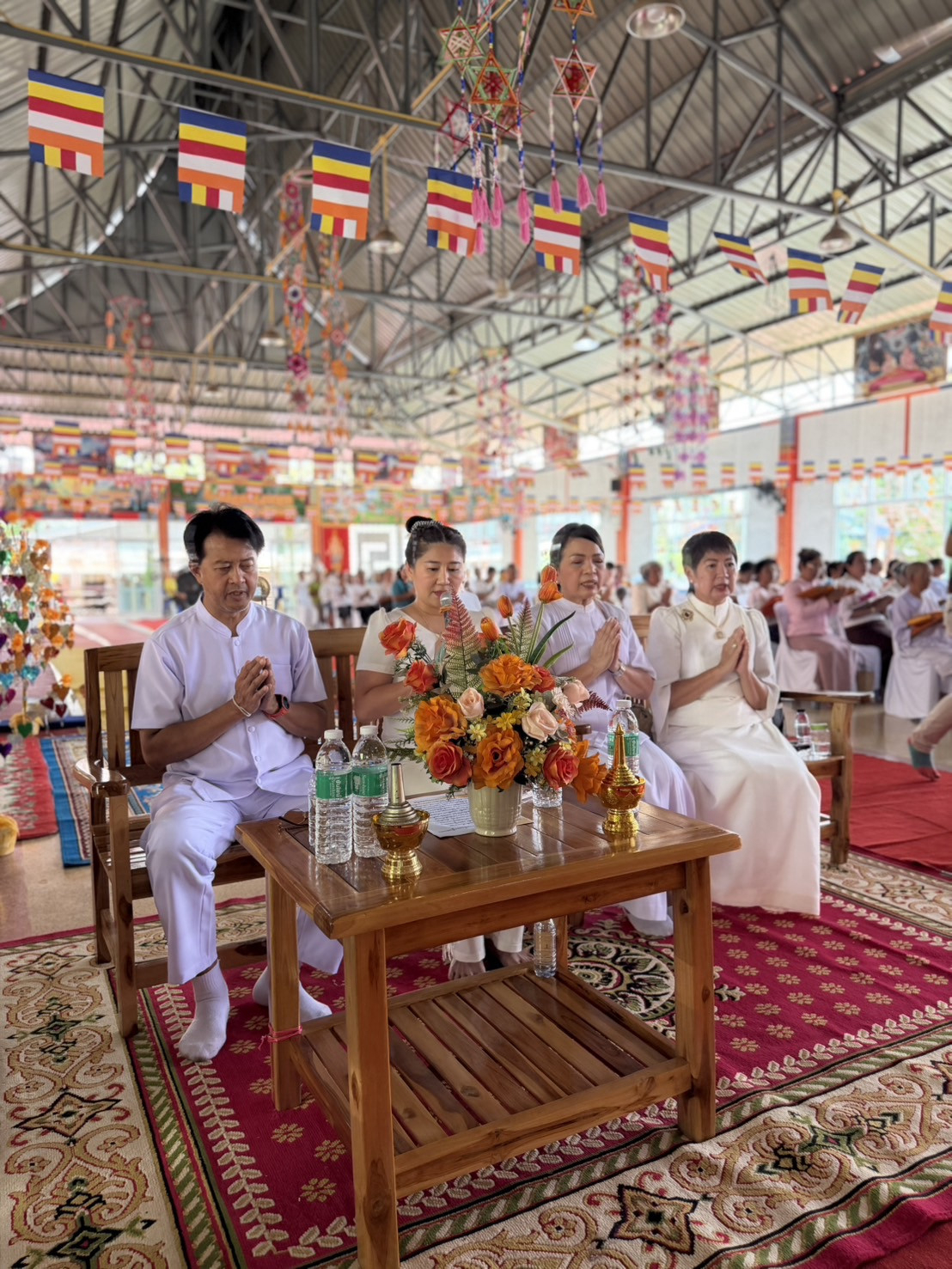 ภาพร่วมพิธีกรรมวัดเจริญมิตร