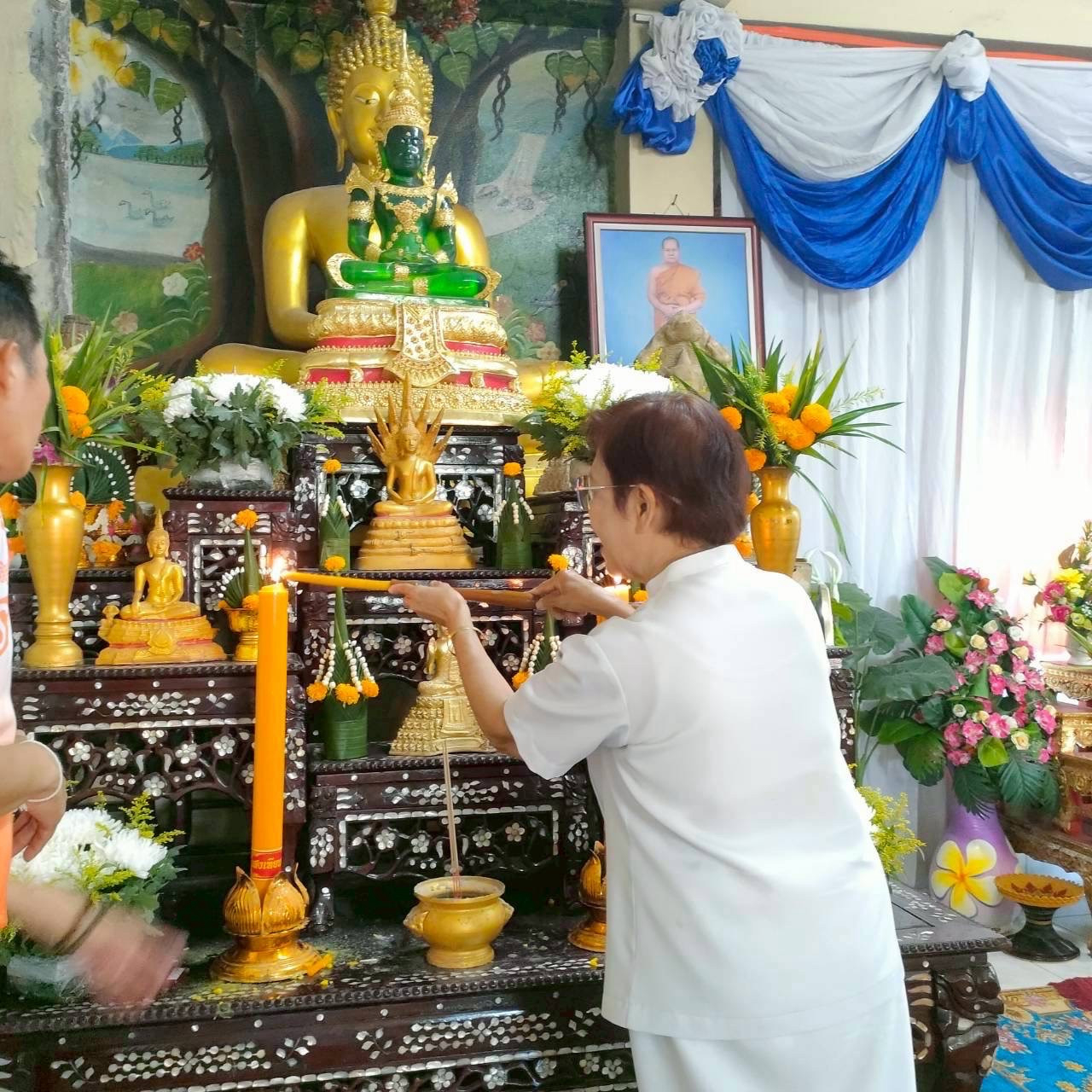 ภาพร่วมพิธีกรรมวัดนิเวสคชสาร