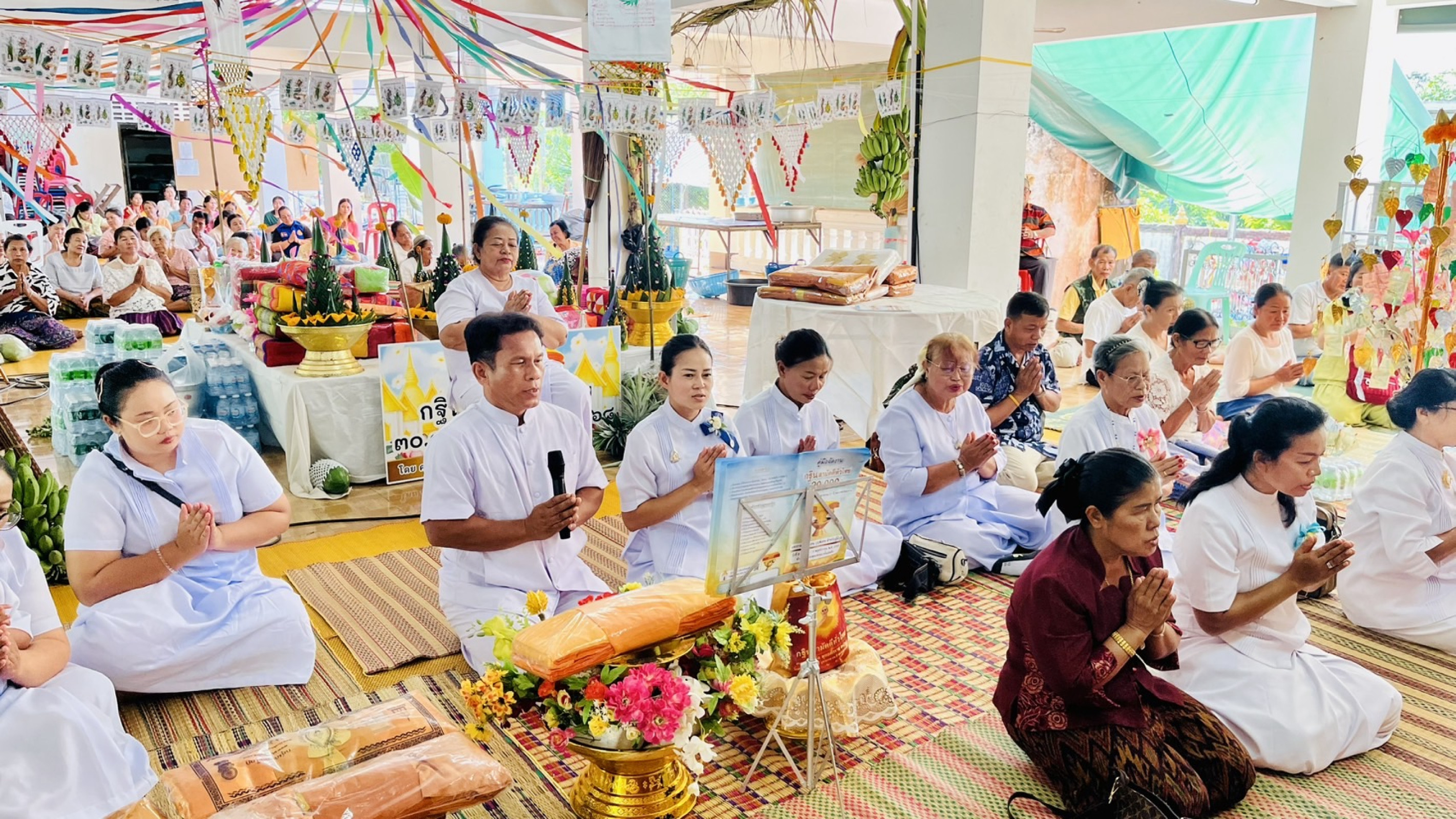 ภาพกล่าวคำถวายกฐินวัดพระพุทธบาท