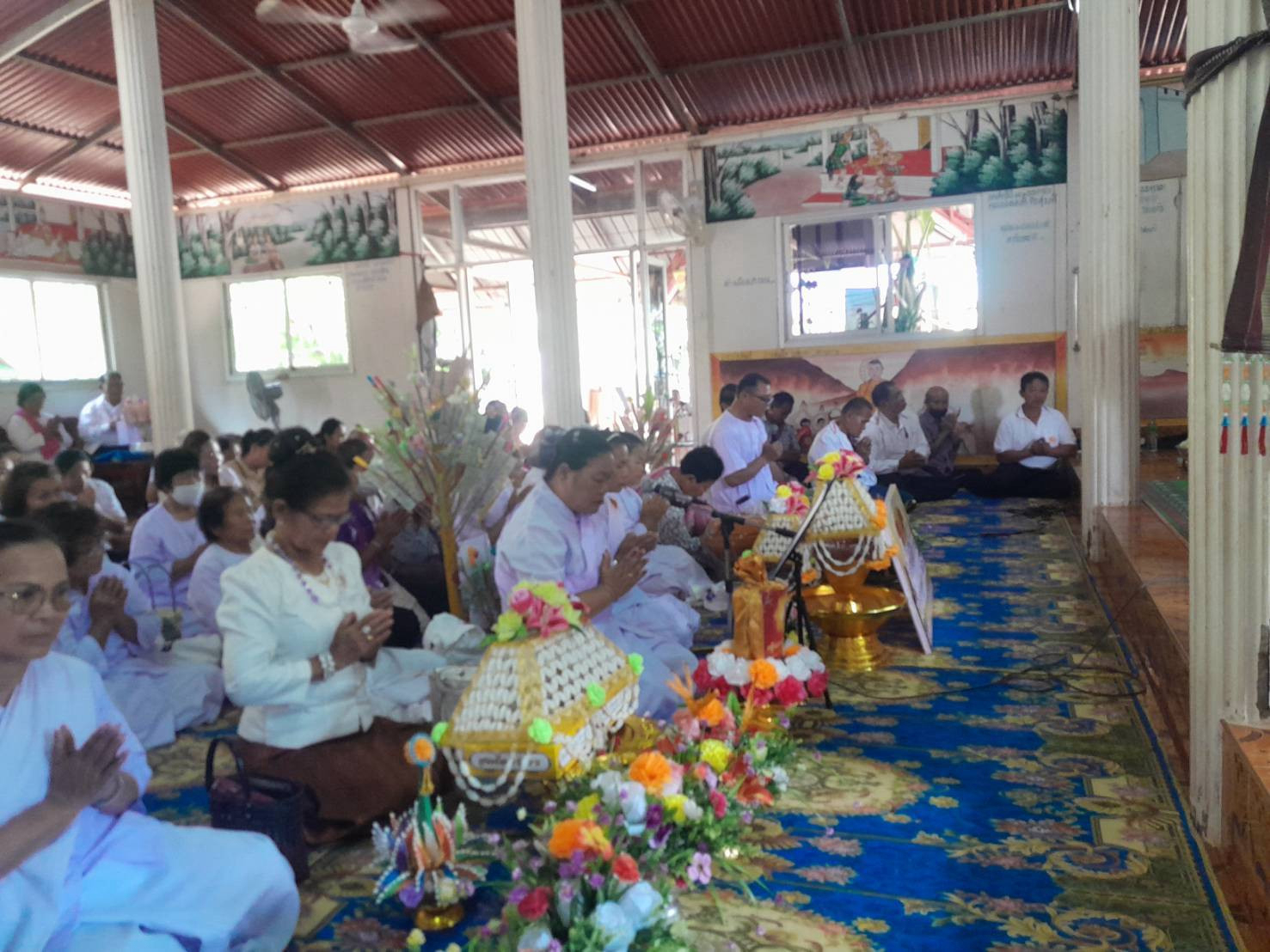 ภาพร่วมพิธีกรรมวัดอุบลบวรวิหาร