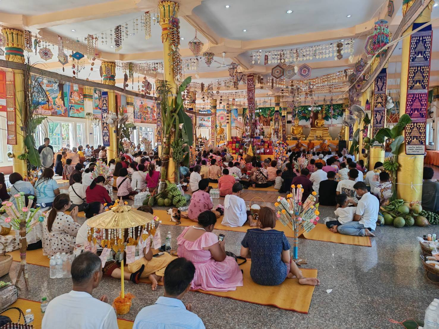 ภาพร่วมพิธีกรรมวัดสังคาว