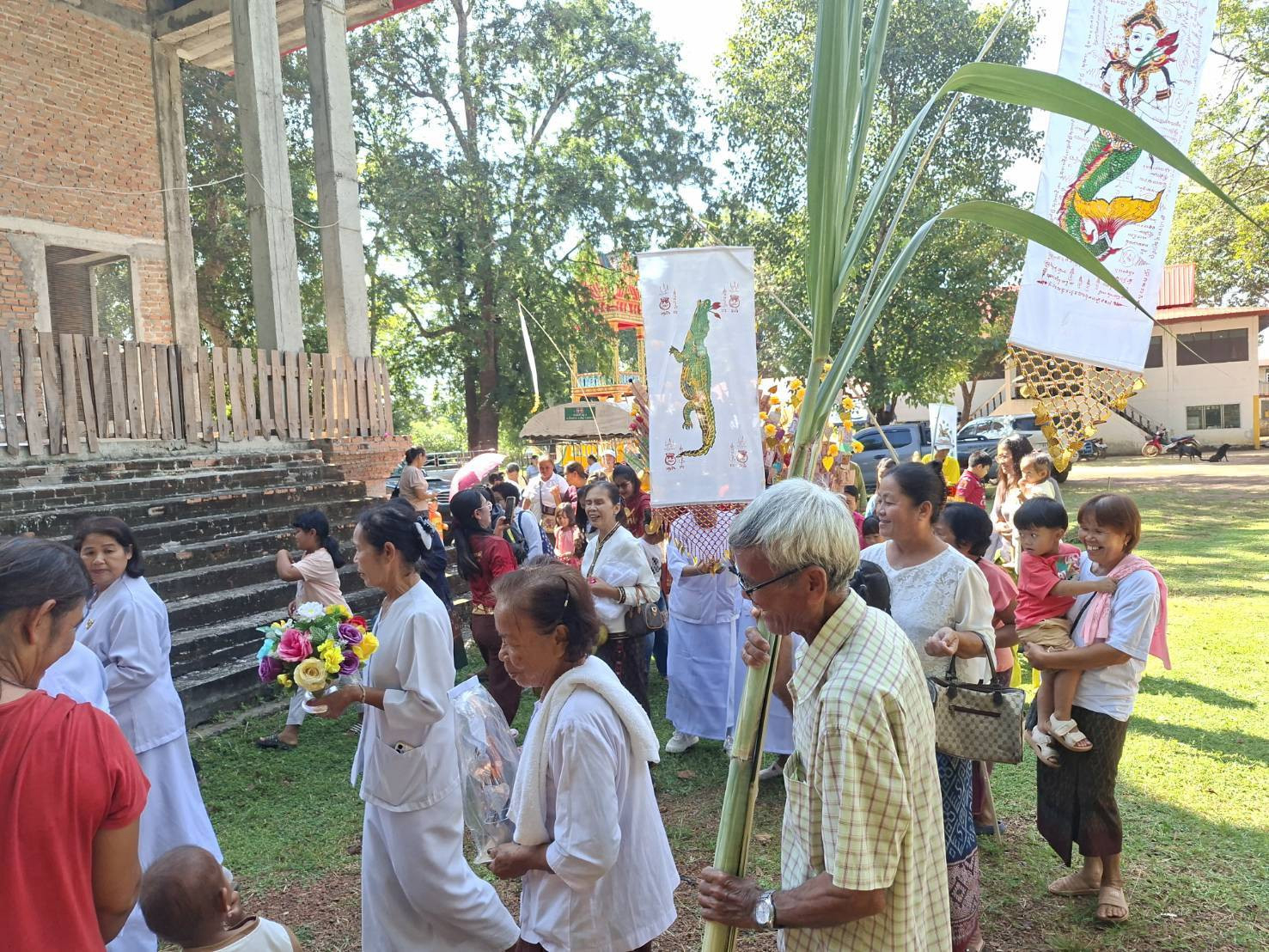 ภาพร่วมพิธีกรรมวัดโพธิสมภรณ์