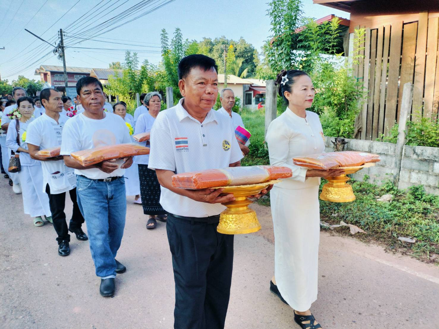 ภาพร่วมพิธีกรรมวัดศรีสว่างอาราม