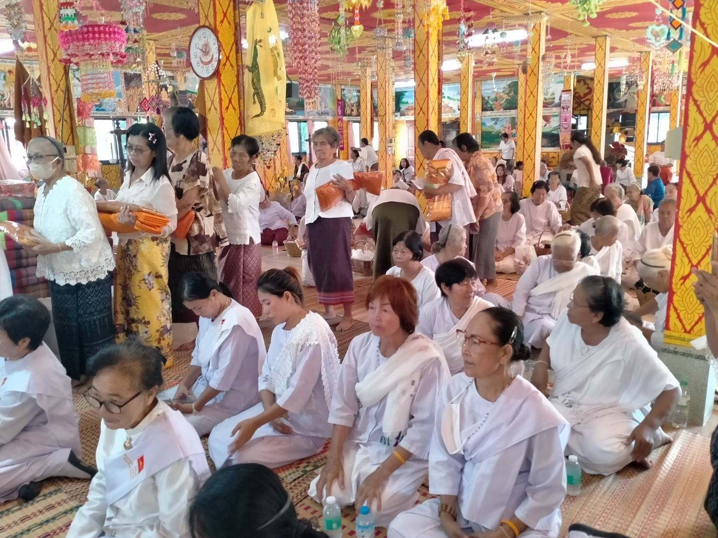 ภาพร่วมพิธีกรรมวัดโนนพระ