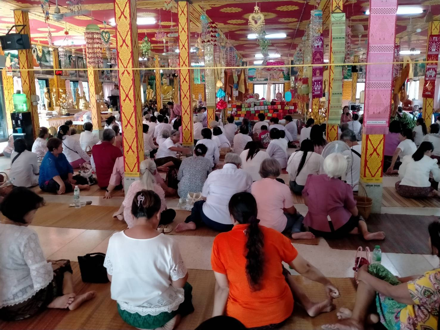 ภาพร่วมพิธีกรรมวัดโนนพระ