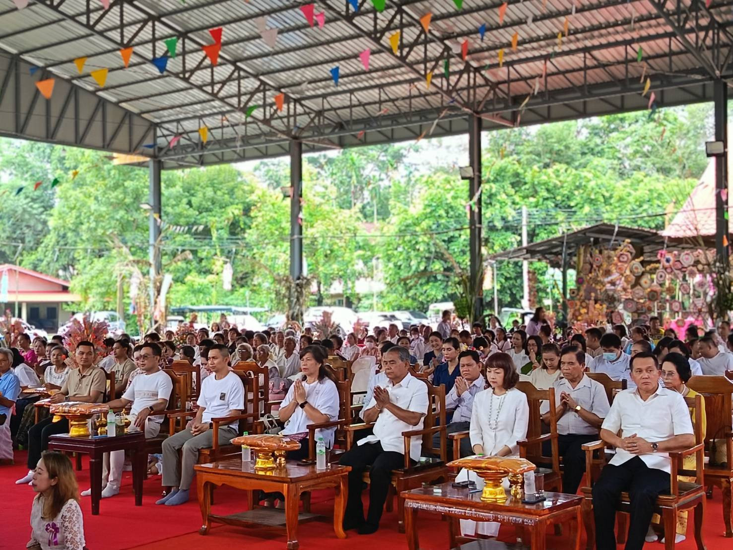 ภาพร่วมพิธีกรรมวัดอัมพวันวิทยาราม