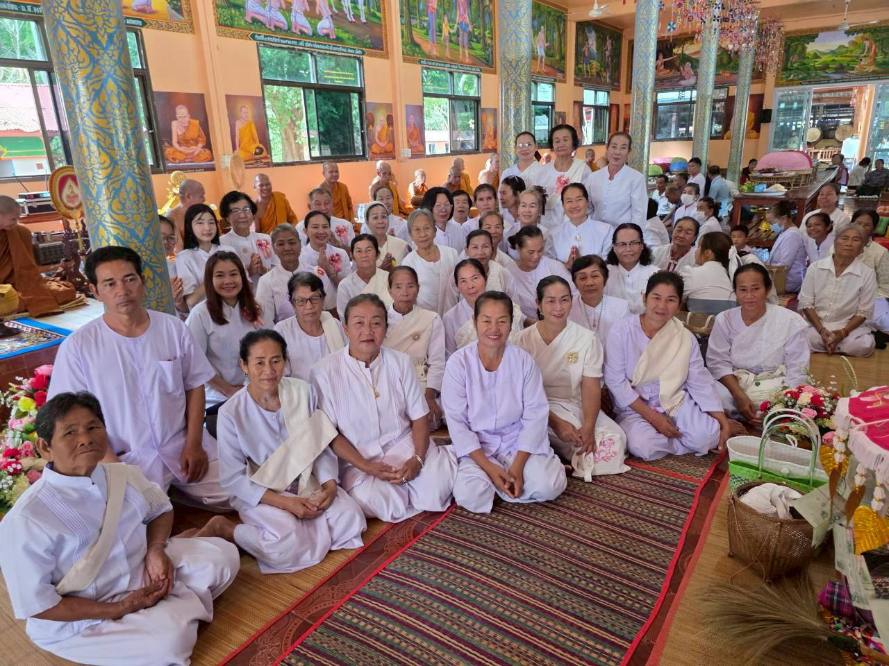 ภาพร่วมพิธีกรรมวัดสว่างอัมพวัน