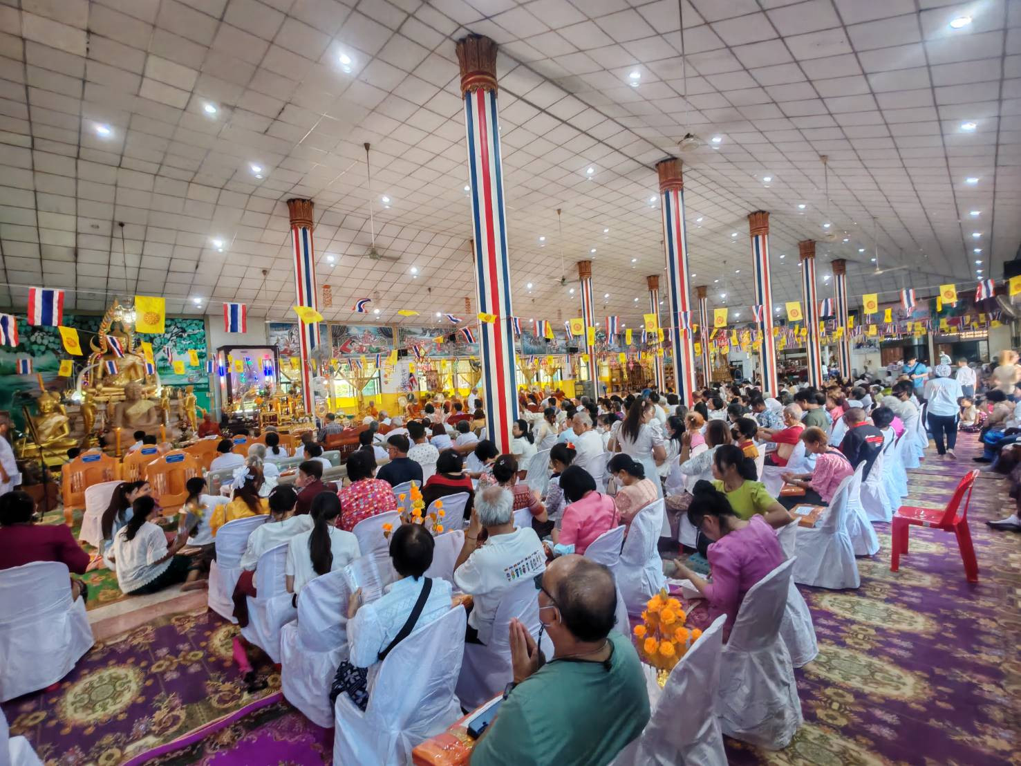 ภาพร่วมพิธีกรรมวัดโพธิวราราม