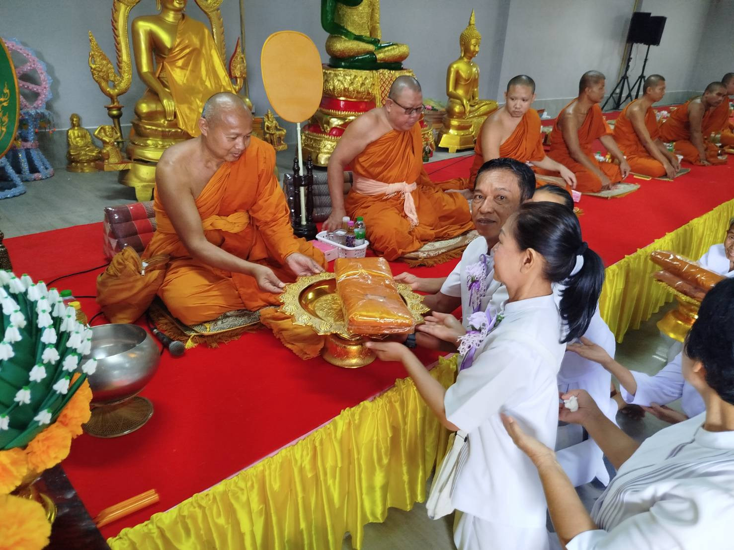 ภาพร่วมพิธีกรรมวัดศิริชัยวราราม