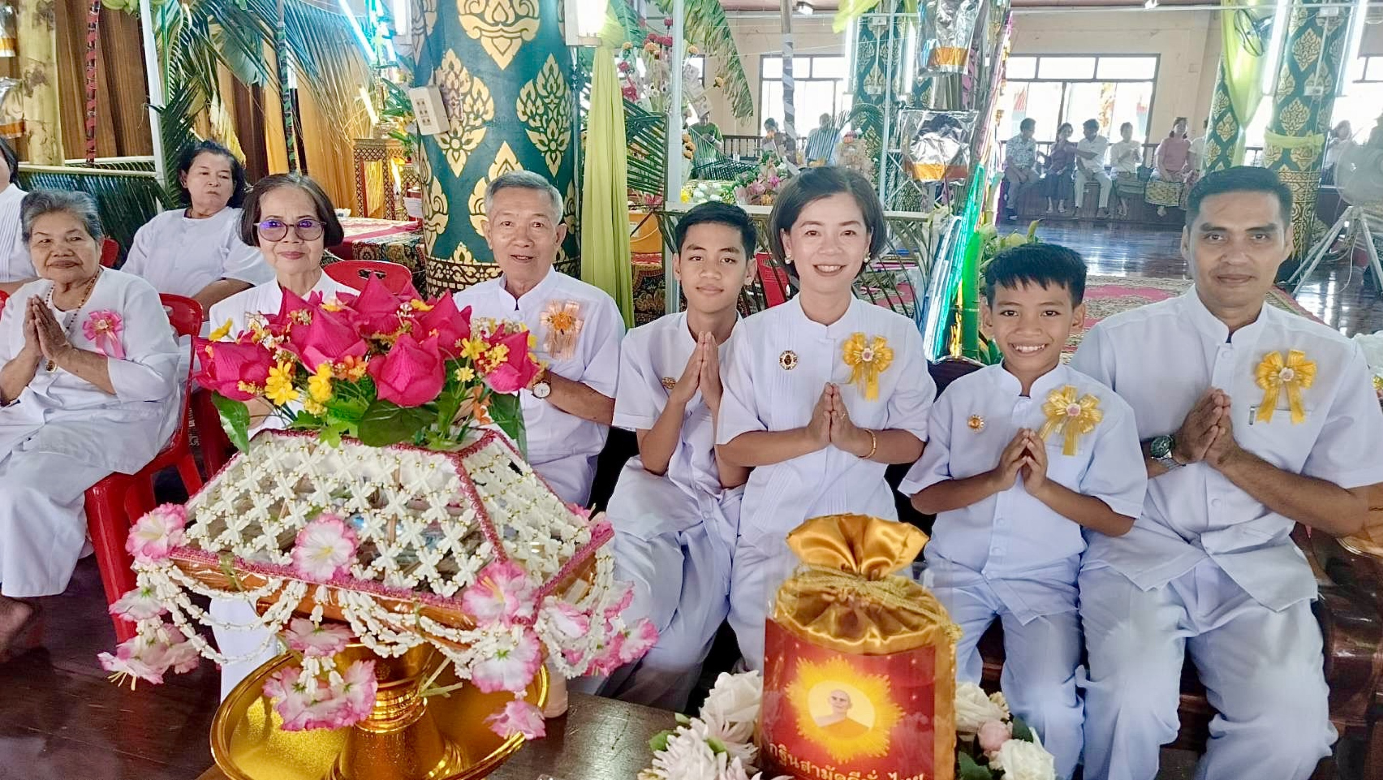 ภาพกล่าวคำถวายกฐินวัดเจ้าแปดทรงไตรย์