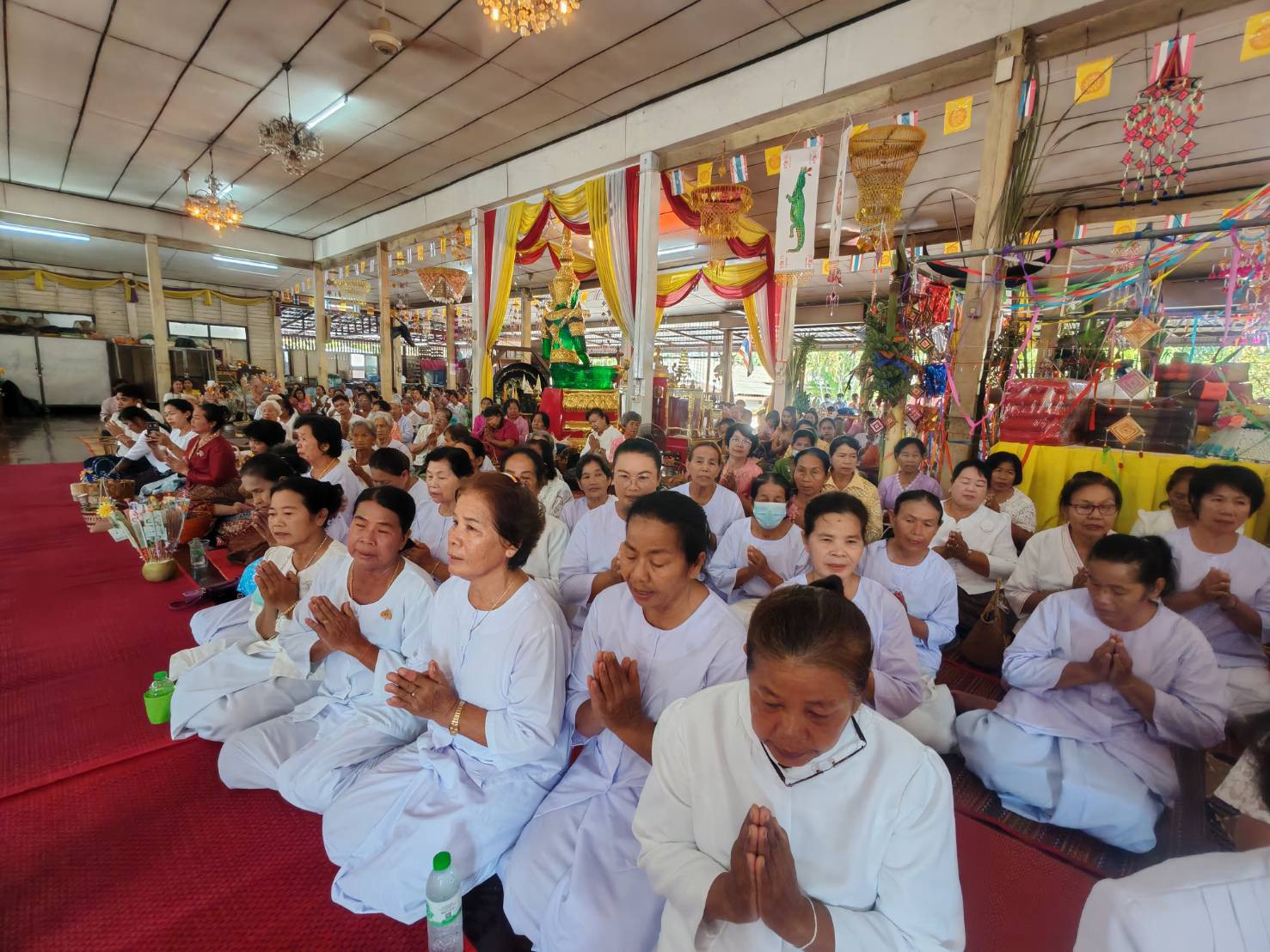 ภาพร่วมพิธีกรรมวัดสว่างสามัคคี