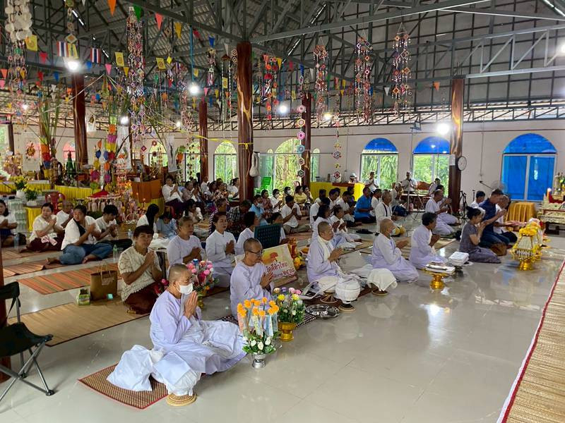 ภาพร่วมพิธีกรรมวัดดงเย็นพัฒนาธรรม (ภูน้อย)