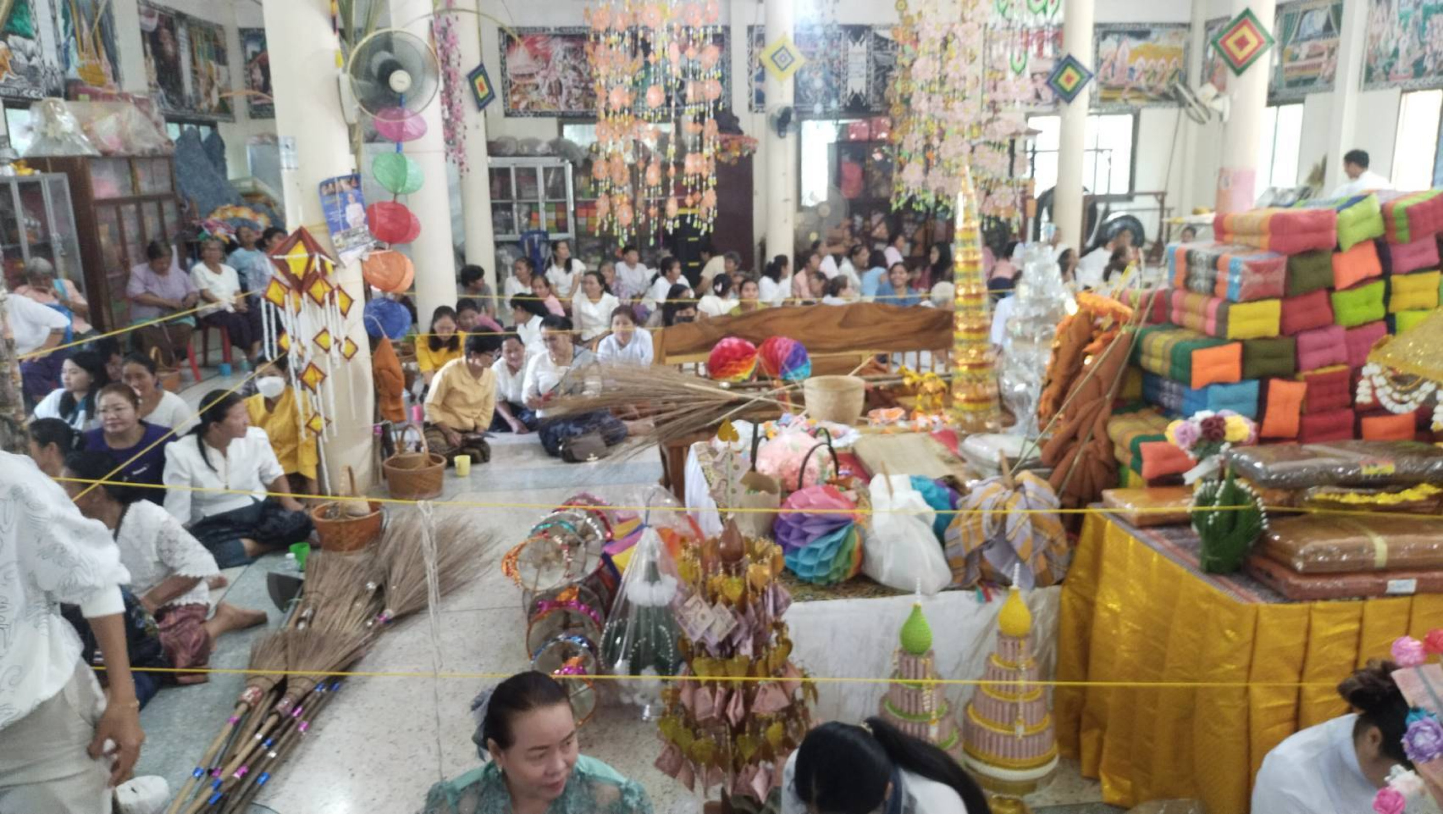 ภาพร่วมพิธีกรรมวัดโพธิ์ชัย