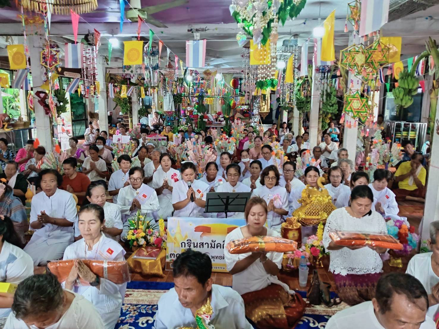 ภาพกล่าวคำถวายกฐินวัดสว่างหายโศก