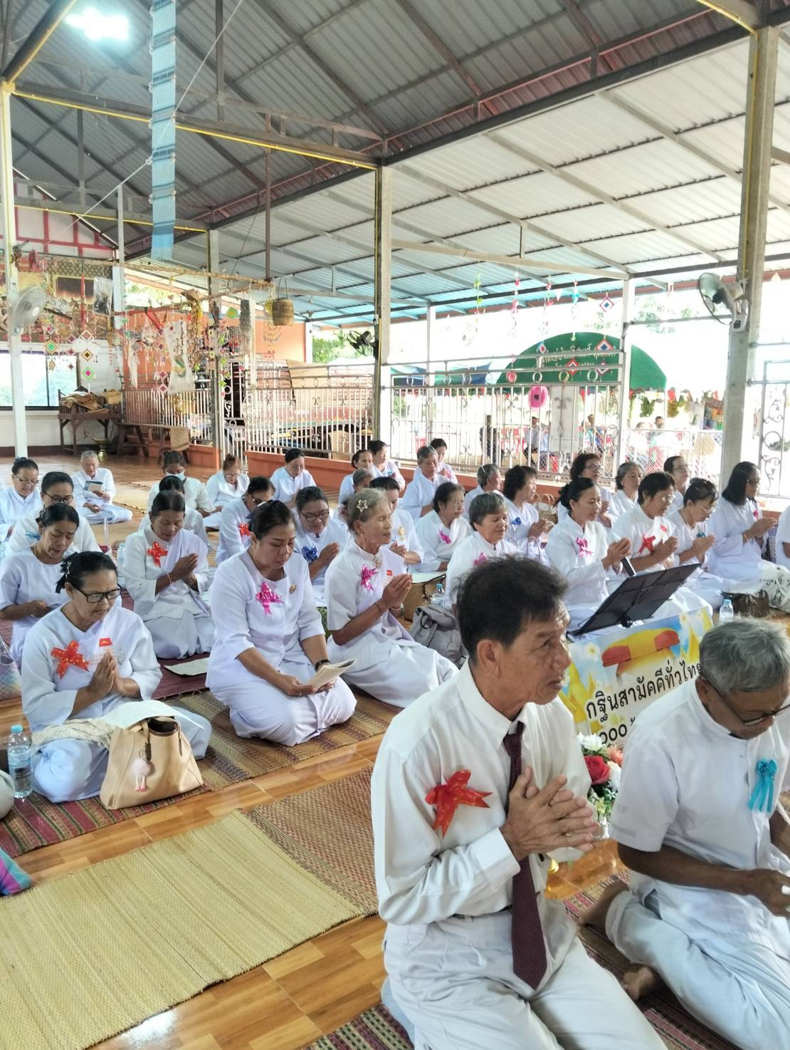 ภาพร่วมพิธีกรรมวัดบูรพาราม