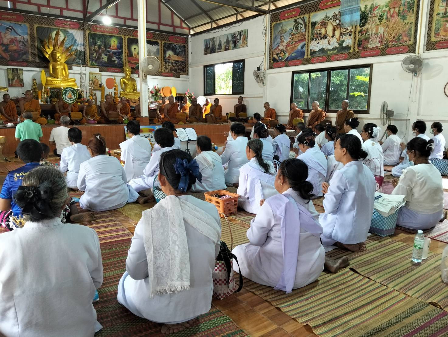 ภาพร่วมพิธีกรรมวัดบูรพาราม