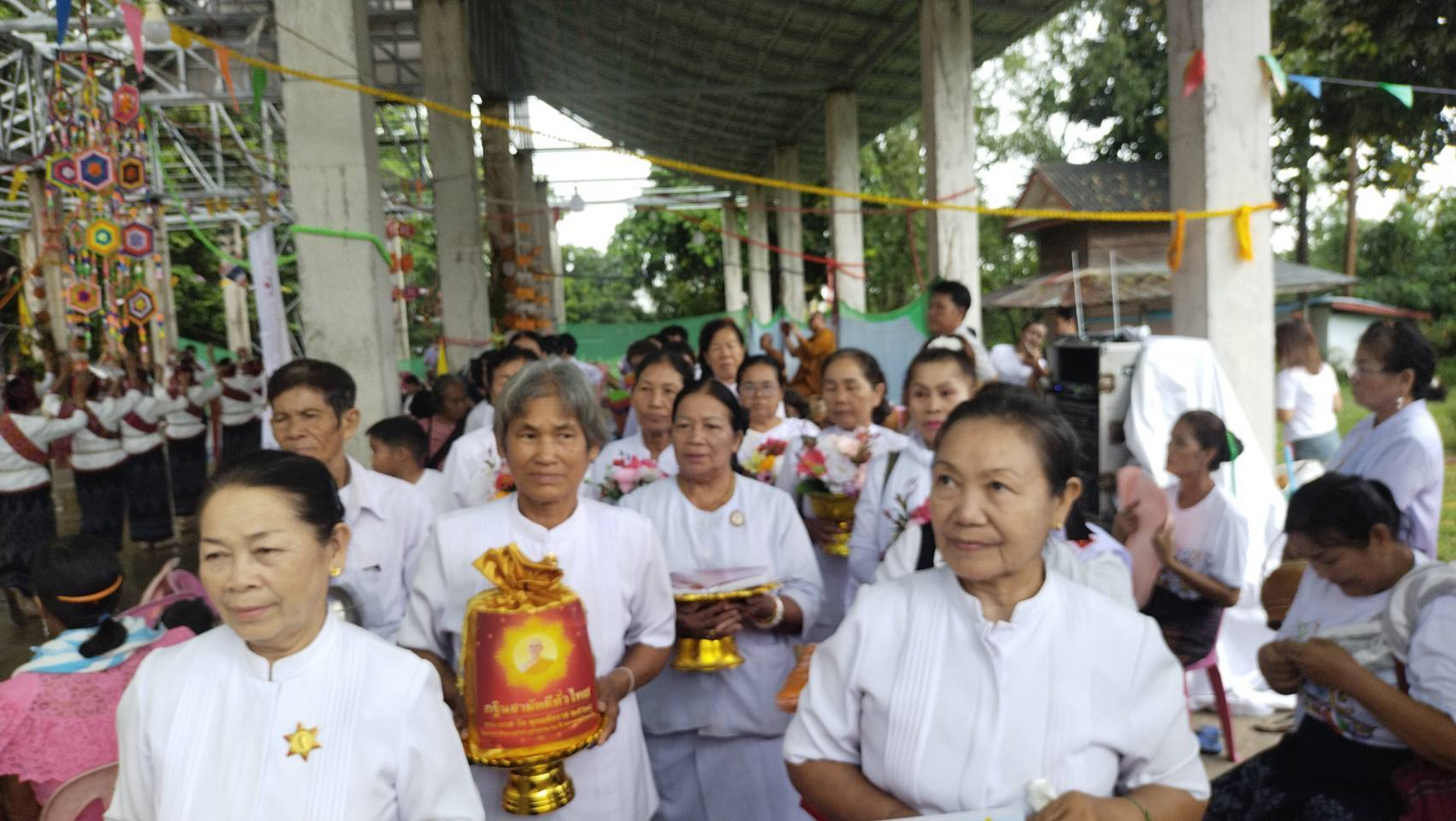ภาพร่วมขบวนกฐินวัดอัมพรสะอาดชัยศรี