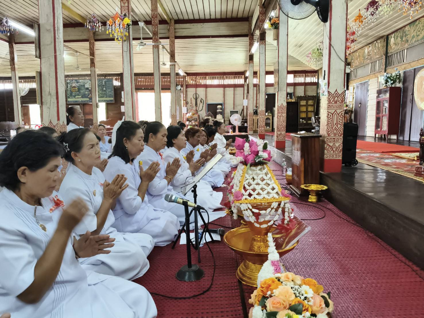 ภาพร่วมพิธีกรรมวัดศิริเจริญสุข