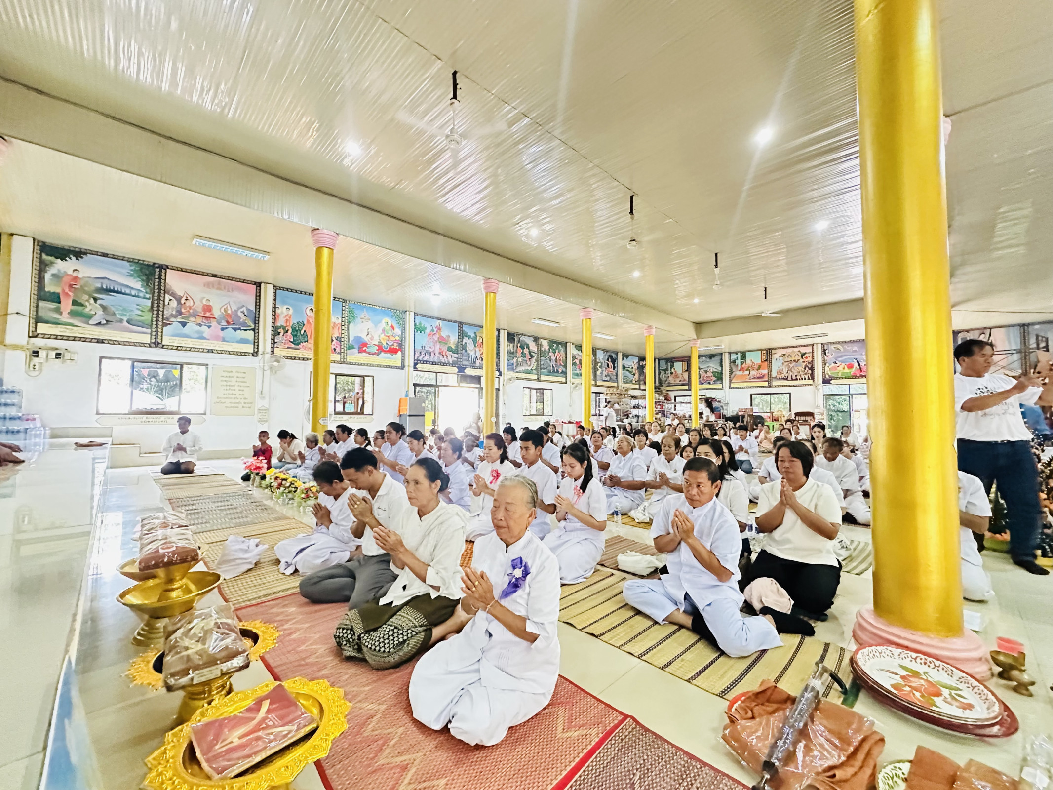 ภาพร่วมพิธีกรรมวัดโคตรศิริอรัญญา