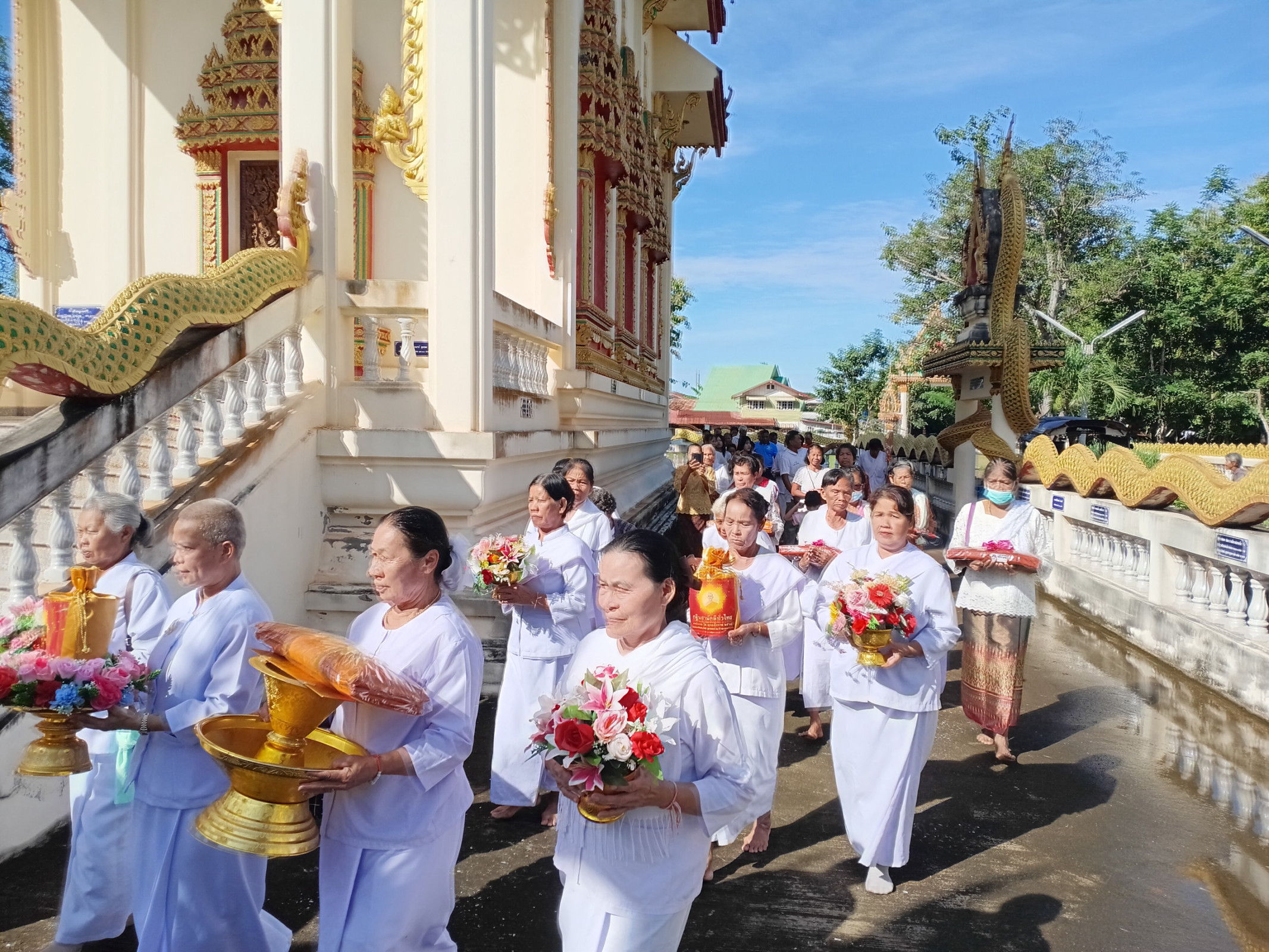 ภาพร่วมขบวนกฐินวัดสว่างพัฒนาราม