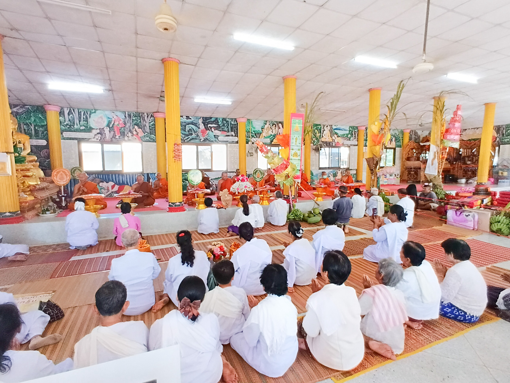 ภาพร่วมพิธีกรรมวัดสว่างพัฒนาราม