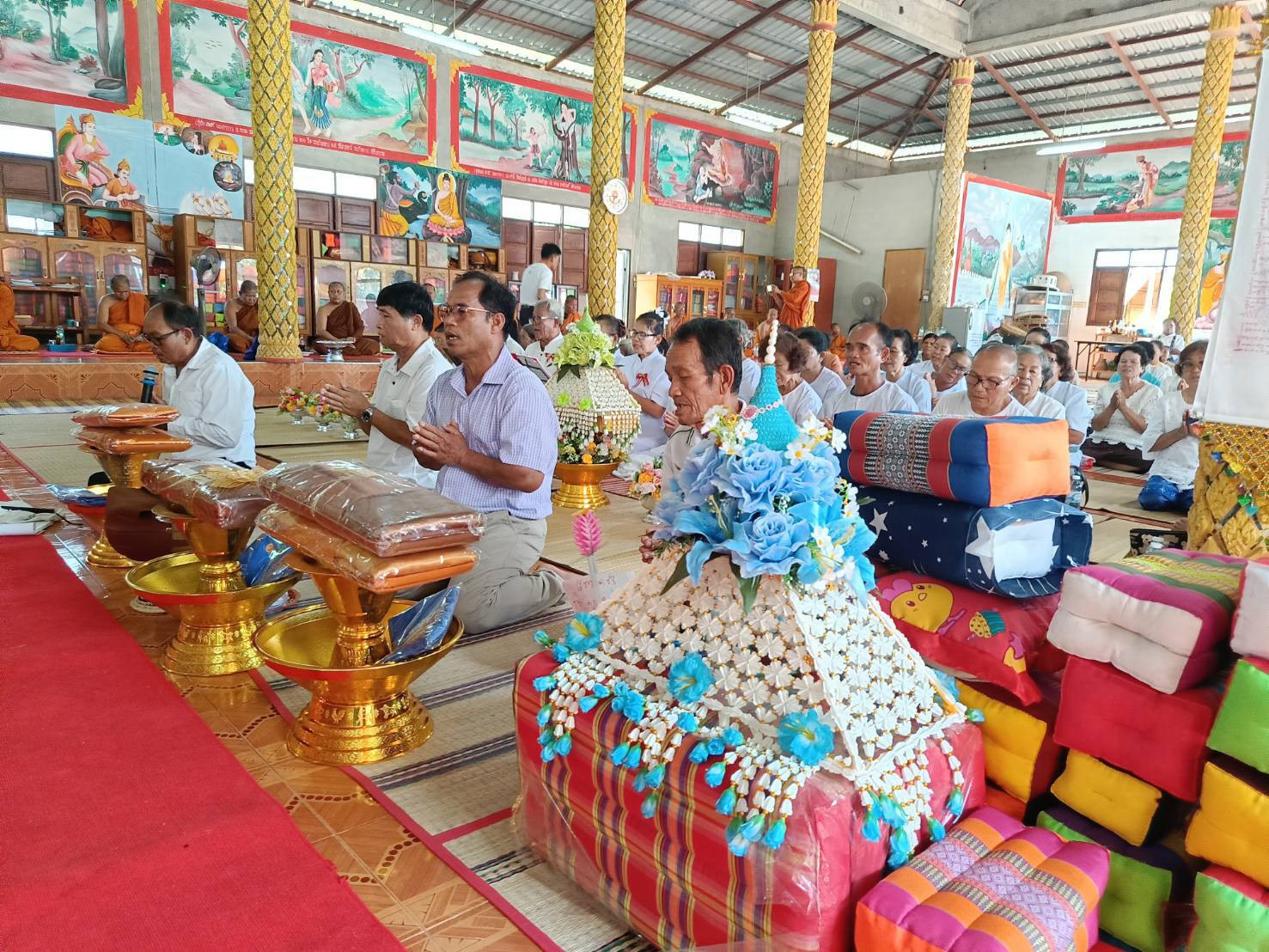 ภาพร่วมพิธีกรรมวัดศรีสมพร