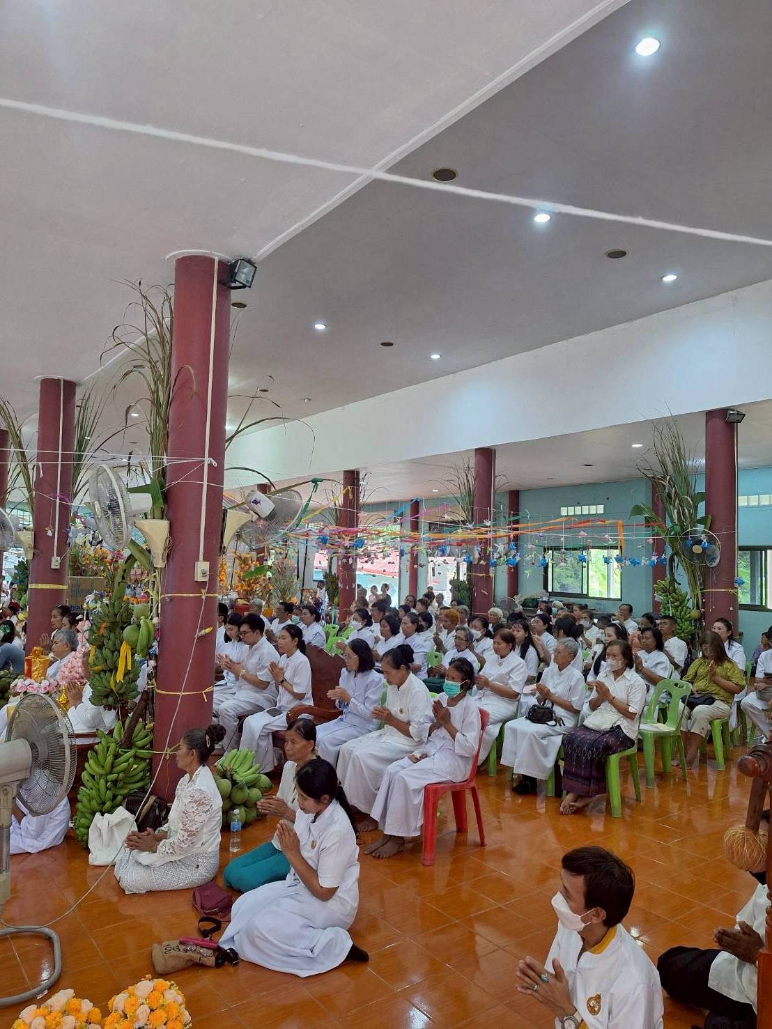 ภาพร่วมพิธีกรรมวัดโนนม่วง