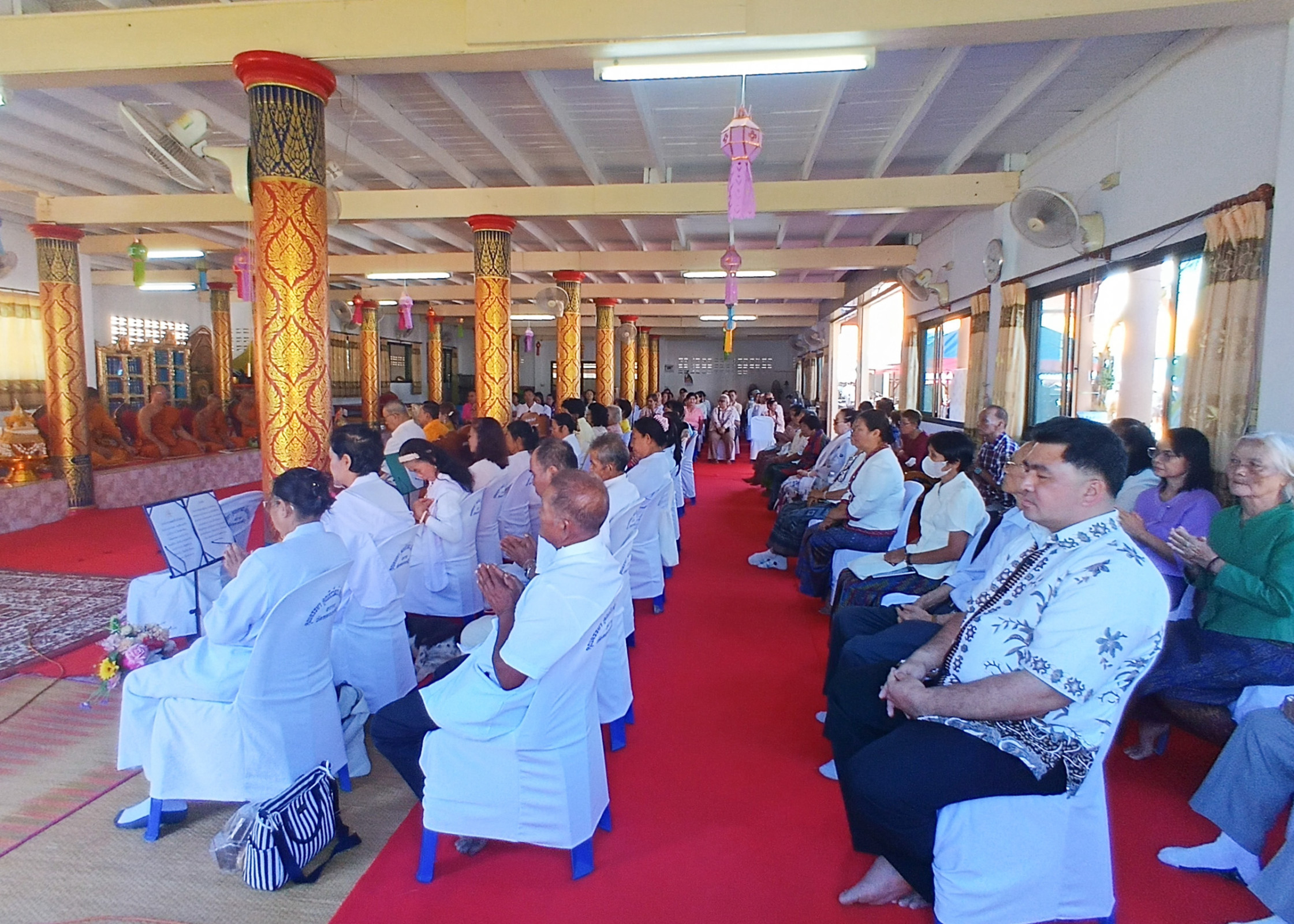 ภาพร่วมพิธีกรรมวัดหลวงเพ็ญ