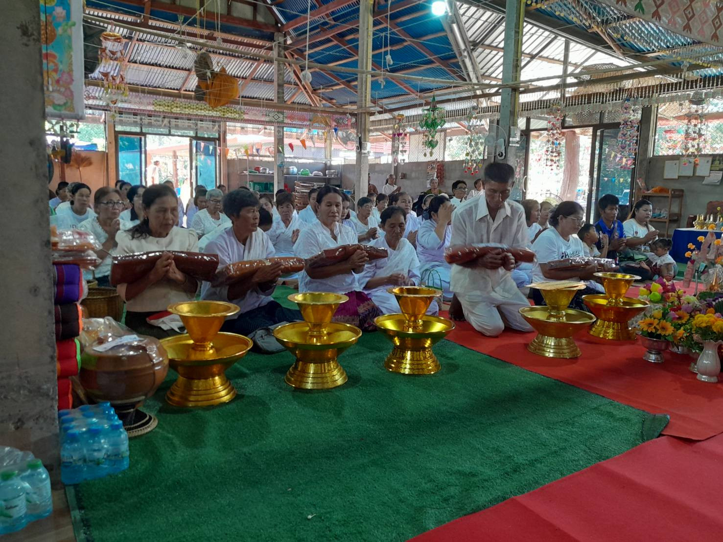 ภาพร่วมพิธีกรรมวัดมีชัยสามัคคีธรรม