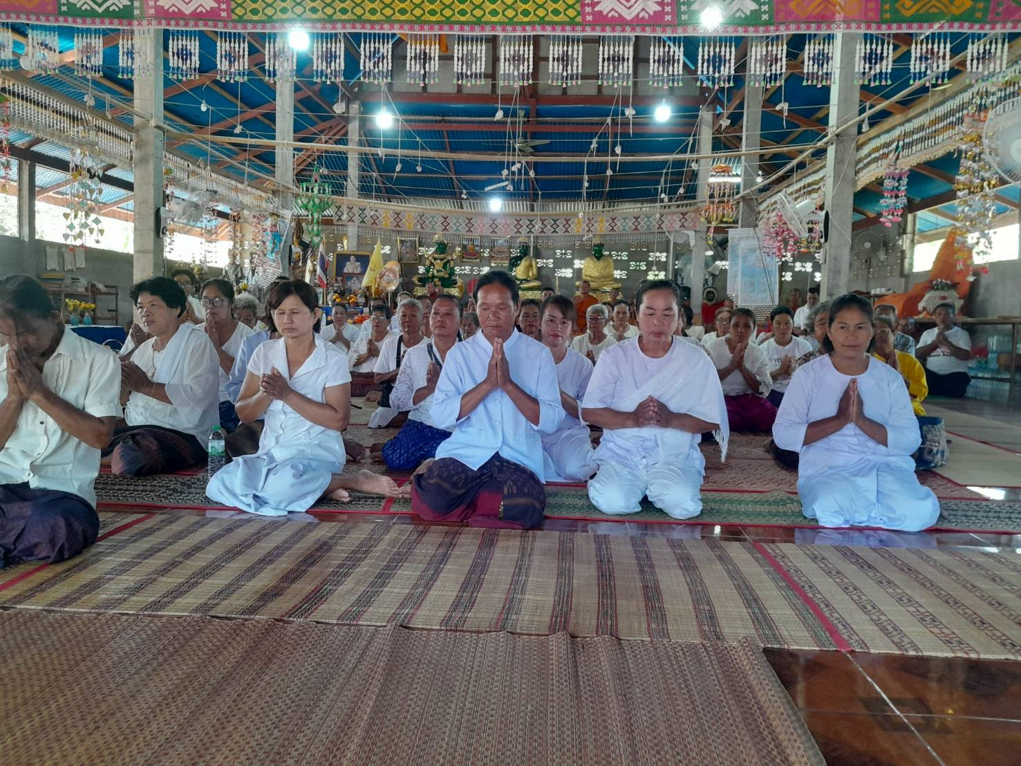 ภาพร่วมพิธีกรรมวัดมีชัยสามัคคีธรรม