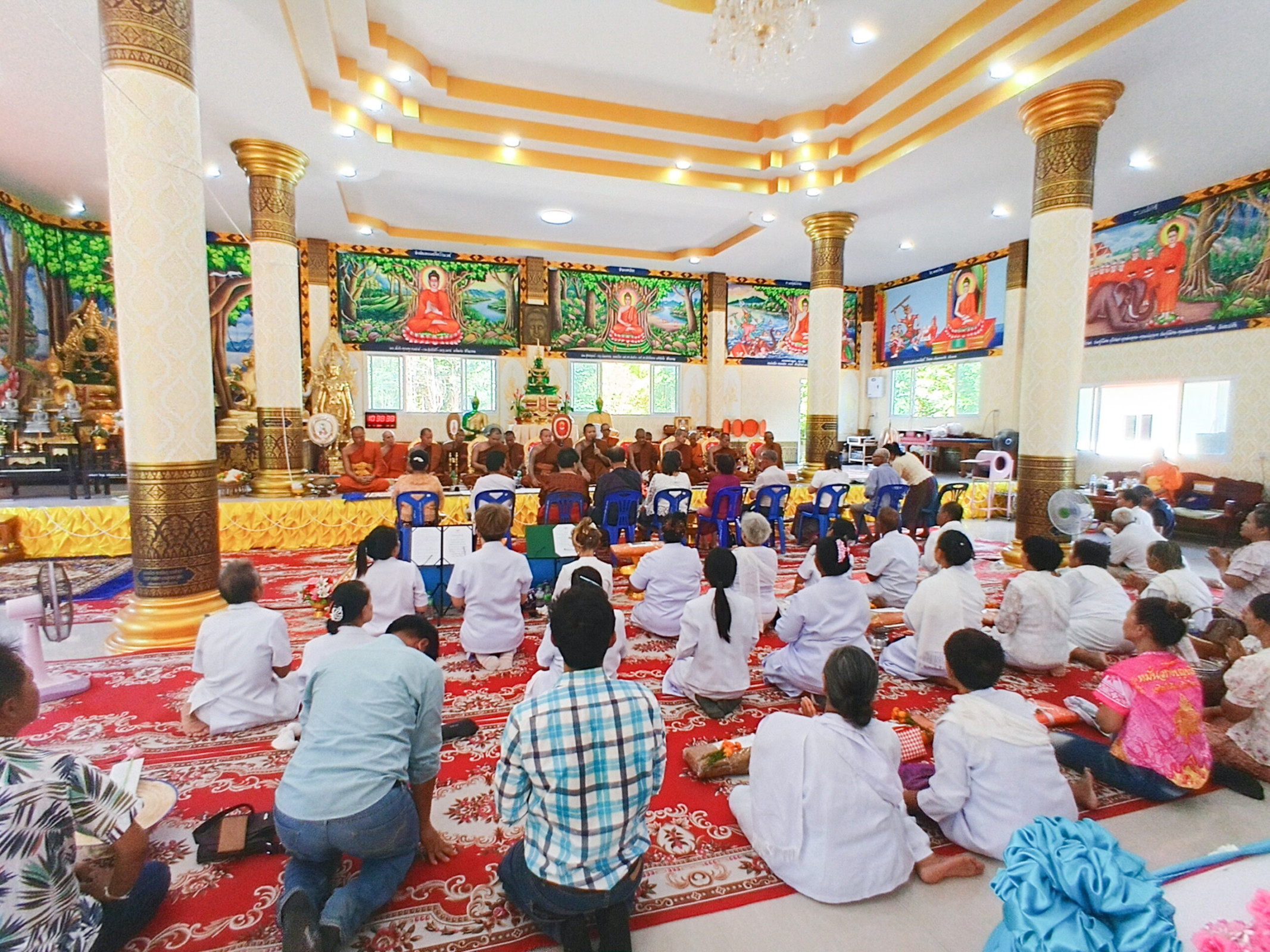 ภาพร่วมพิธีกรรมวัดพระธาตุนางขาว